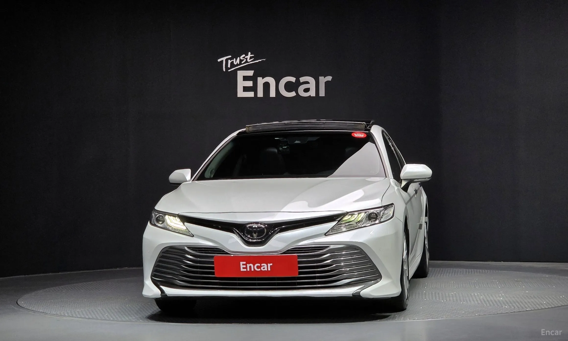 Toyota Camry (XV70) превью 3
