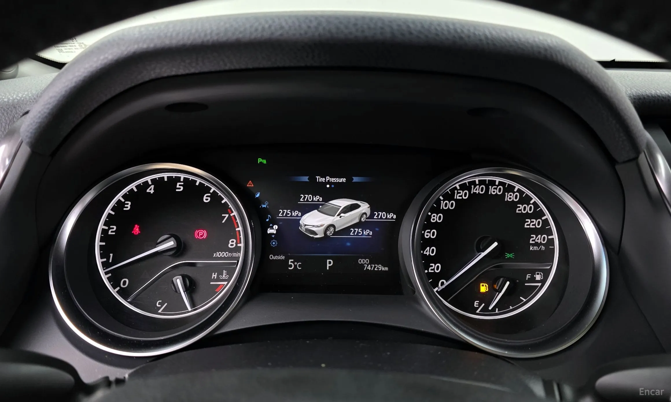 Toyota Camry (XV70) превью 8