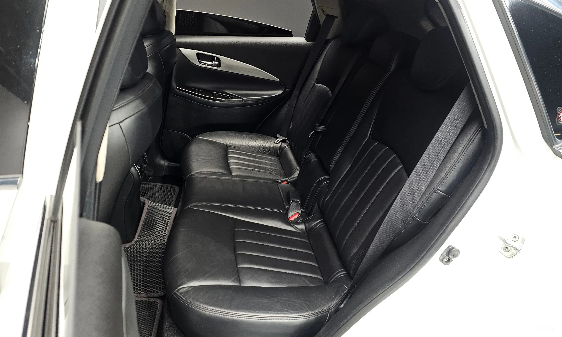 Infiniti EX35 превью 12