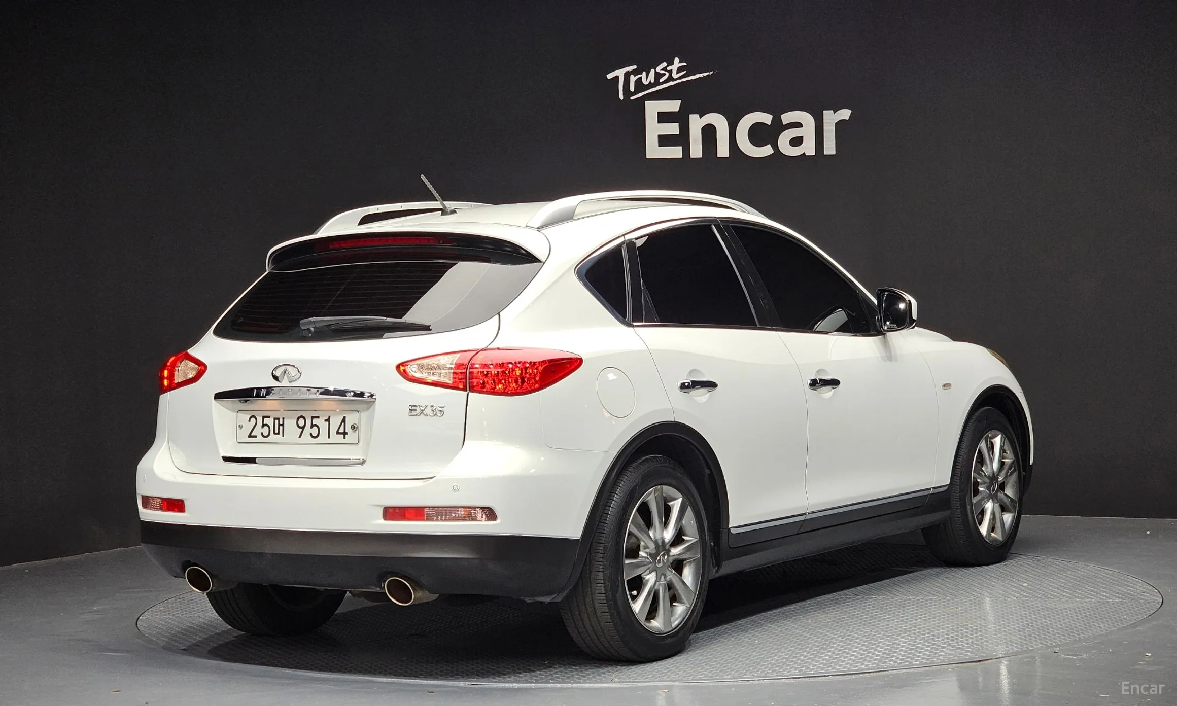 Infiniti EX35