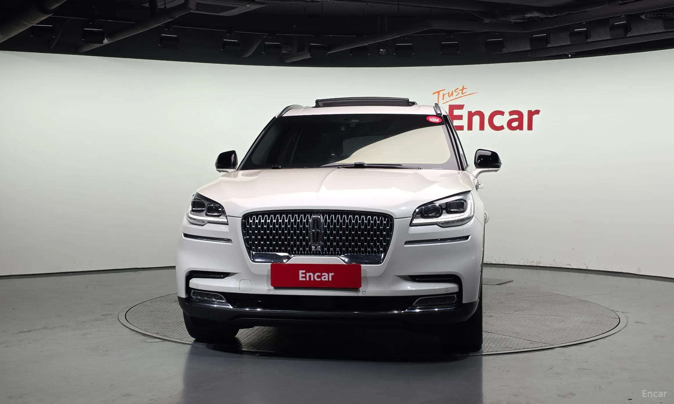 Lincoln Aviator 2nd Generation превью 3