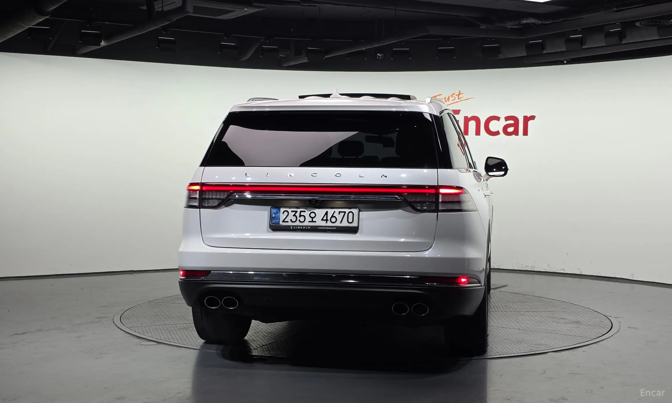 Lincoln Aviator 2nd Generation превью 4