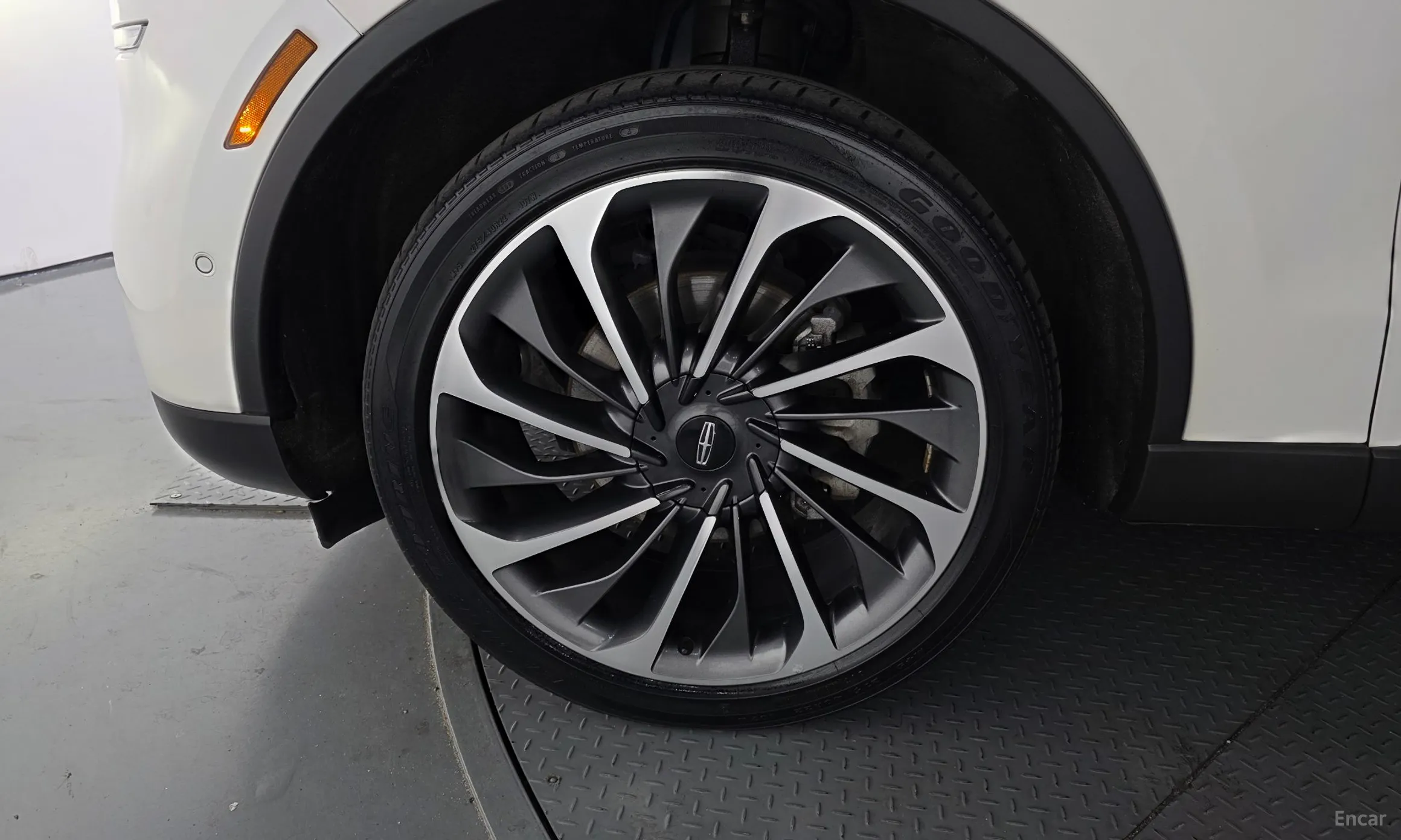 Lincoln Aviator 2nd Generation превью 5