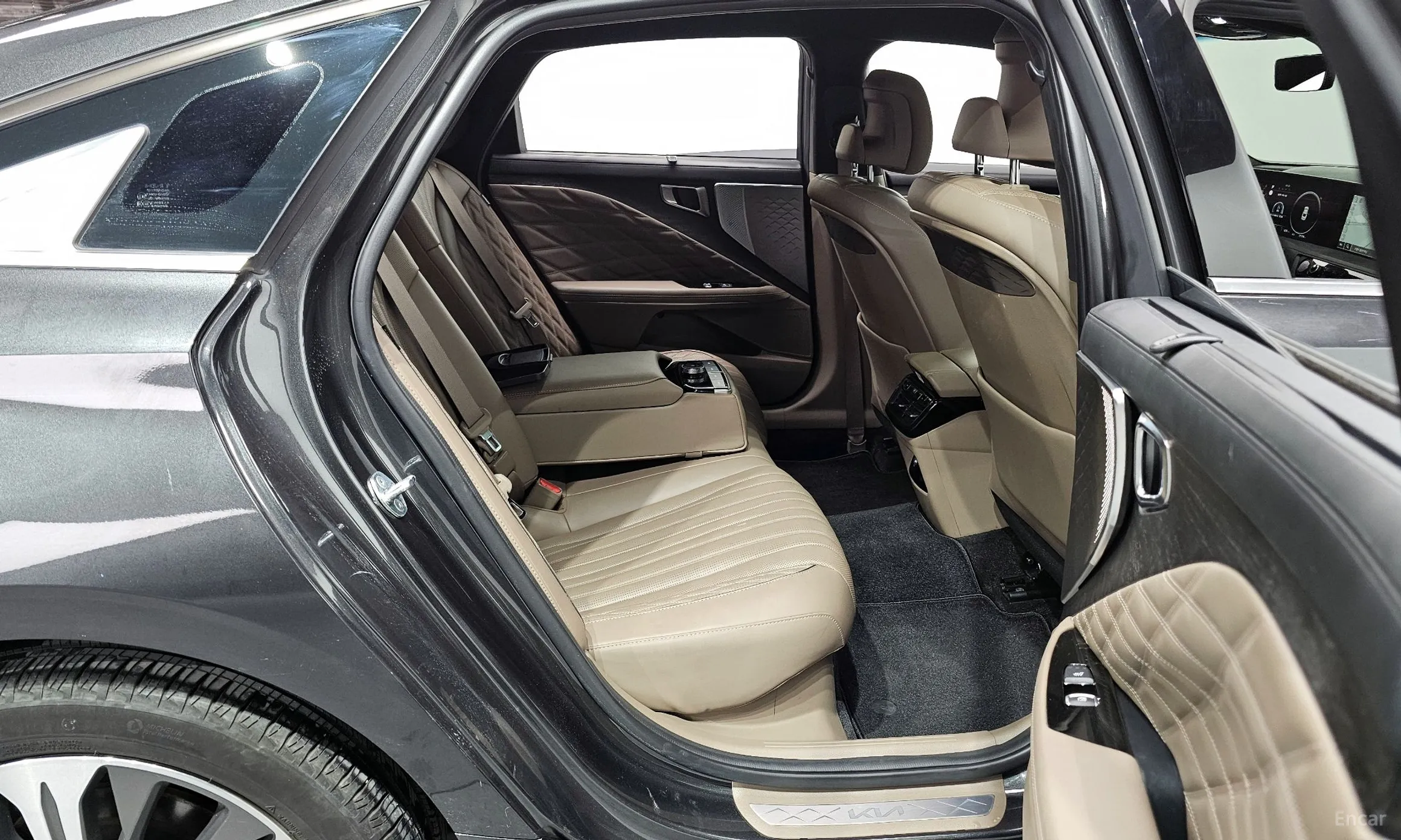 Kia K8 Hybrid превью 12