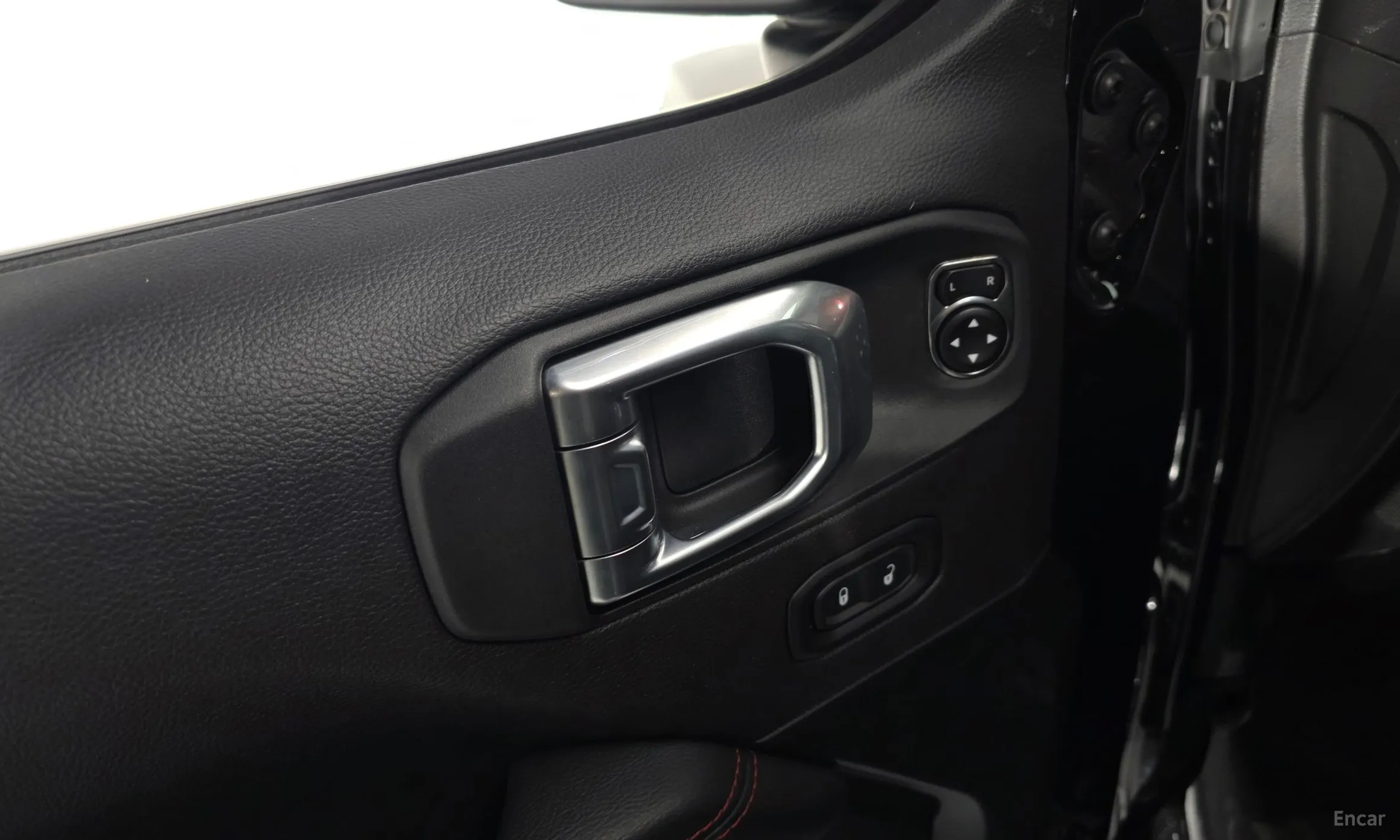 Jeep Wrangler (JL) превью 19