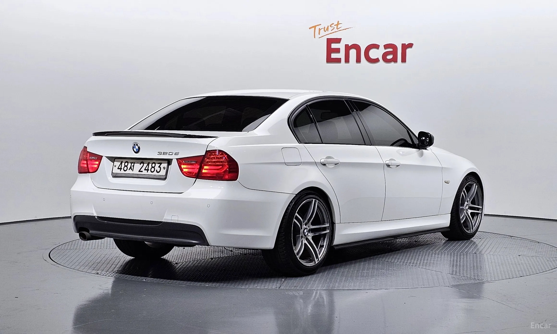 BMW 3 Series (E90) превью 2