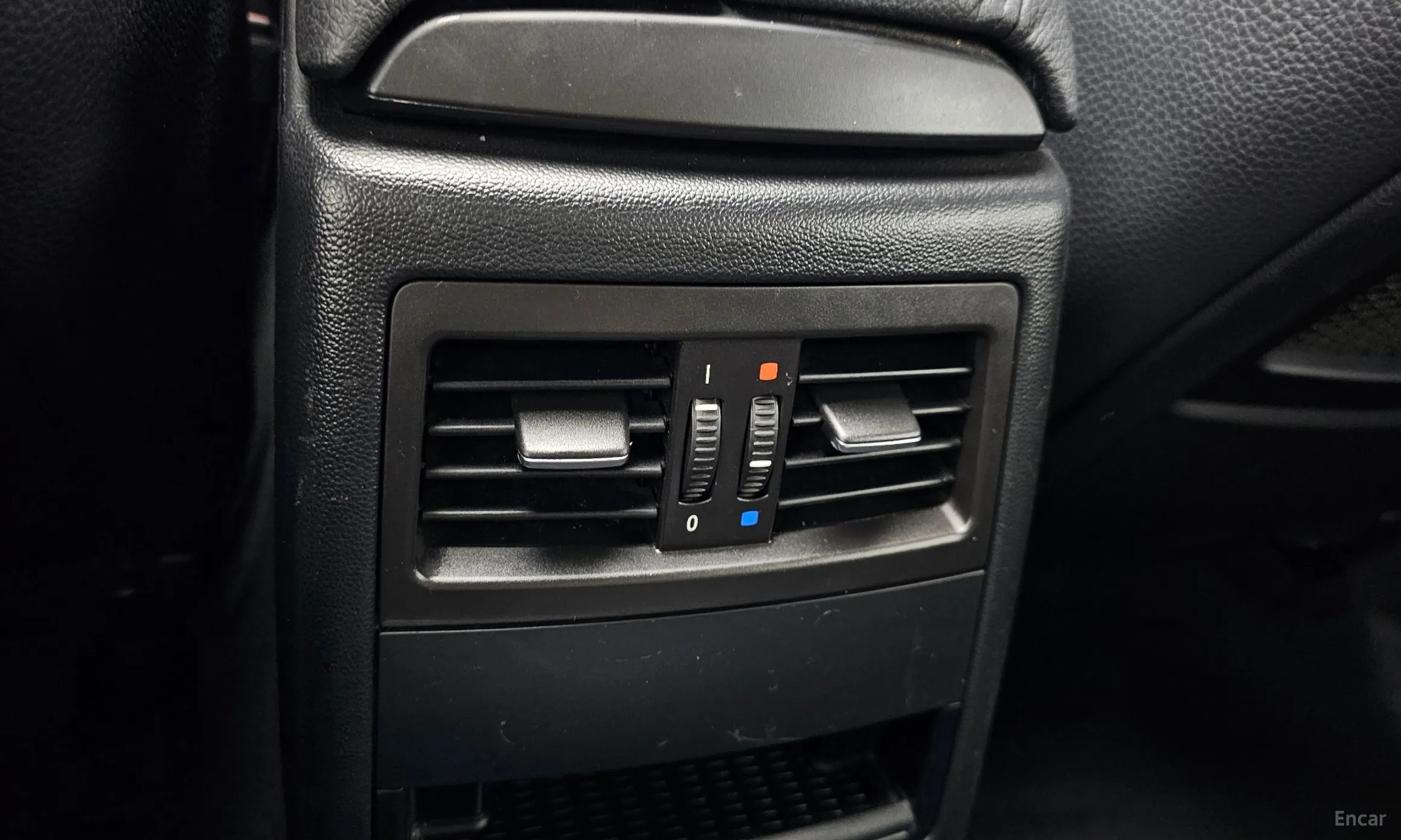 BMW 3 Series (E90) превью 18