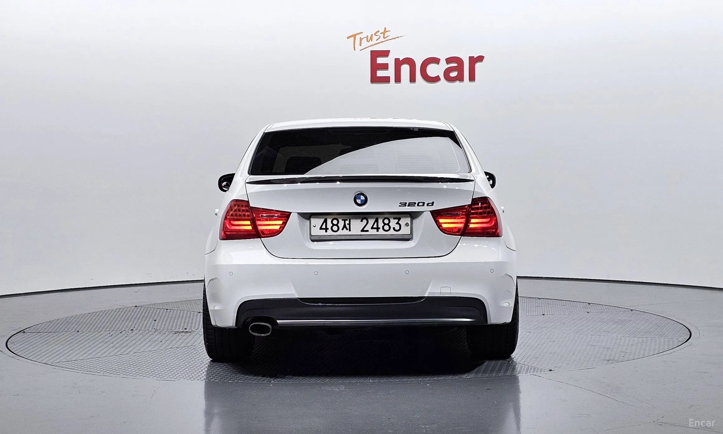 BMW 3 Series (E90) превью 4
