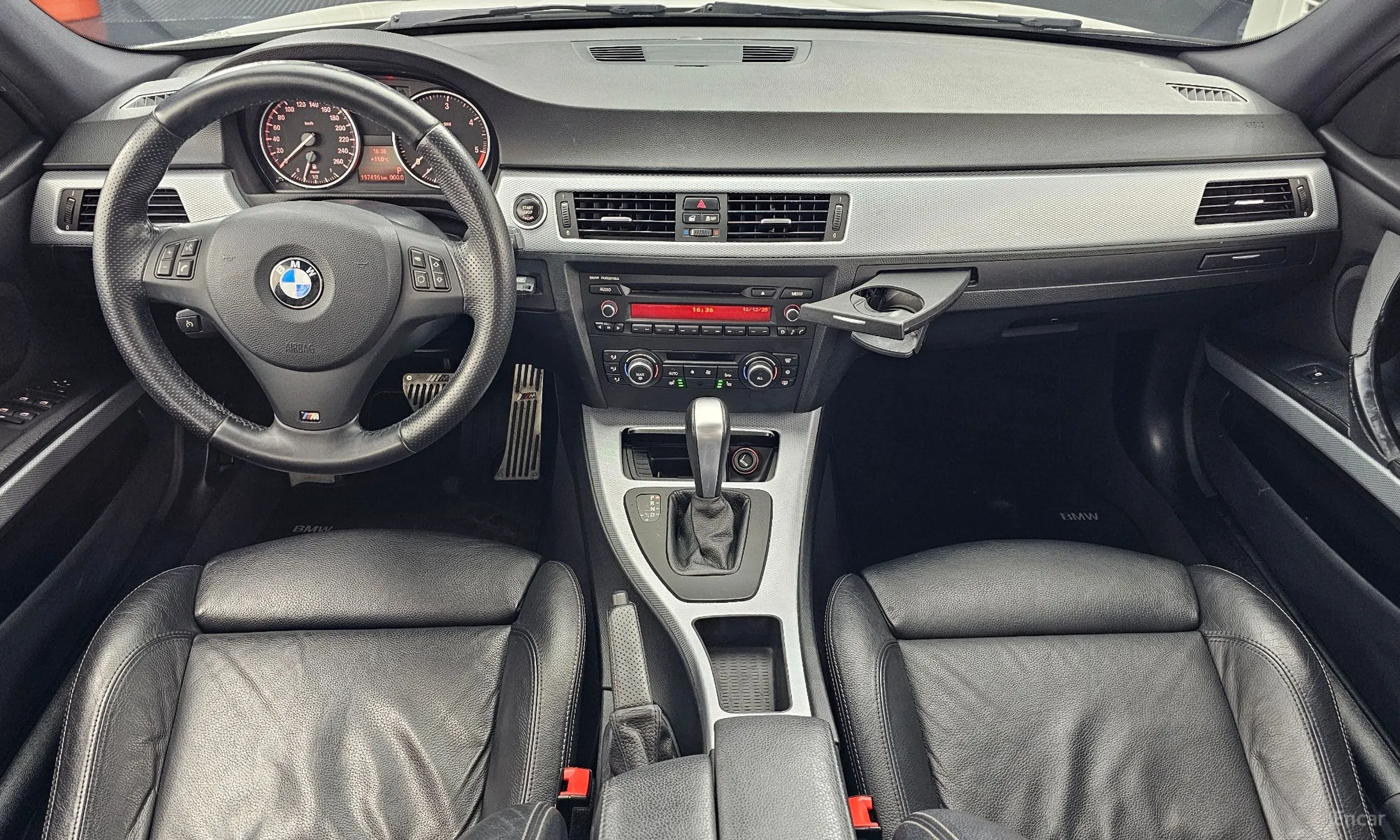 BMW 3 Series (E90) превью 7