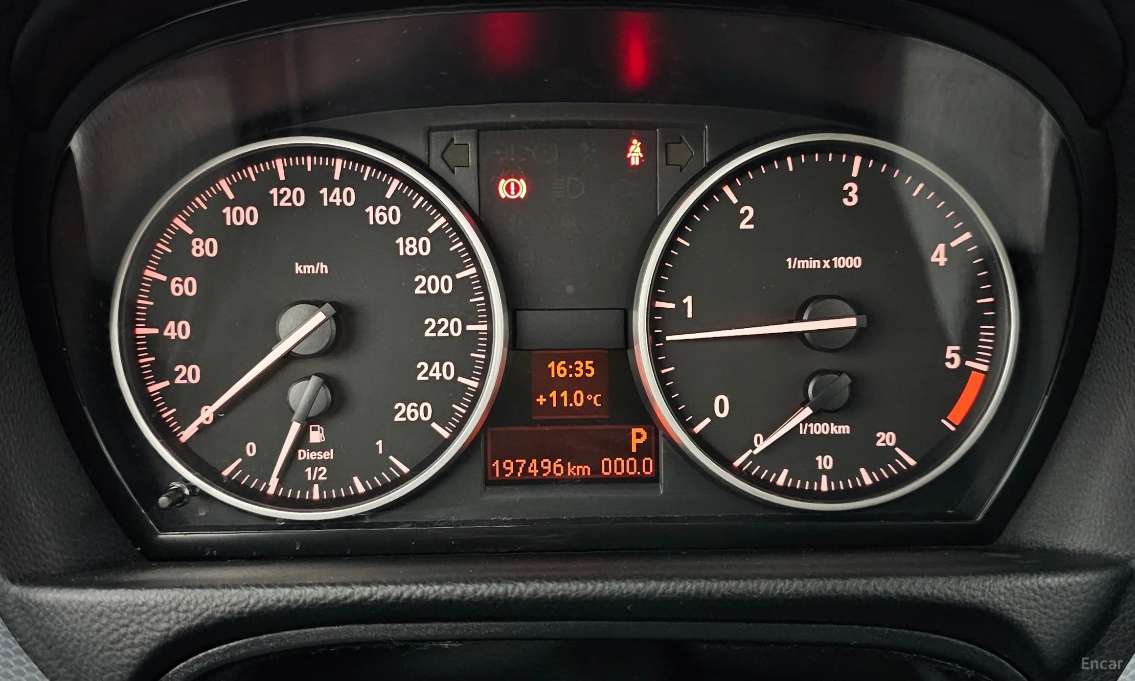 BMW 3 Series (E90) превью 8