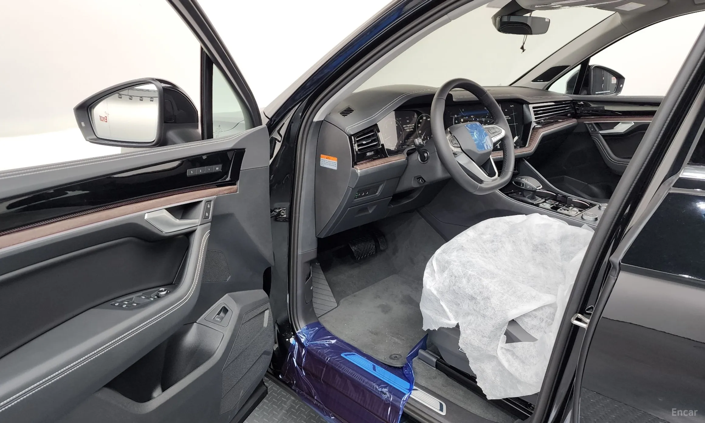 Volkswagen Touareg 3rd Generation превью 10