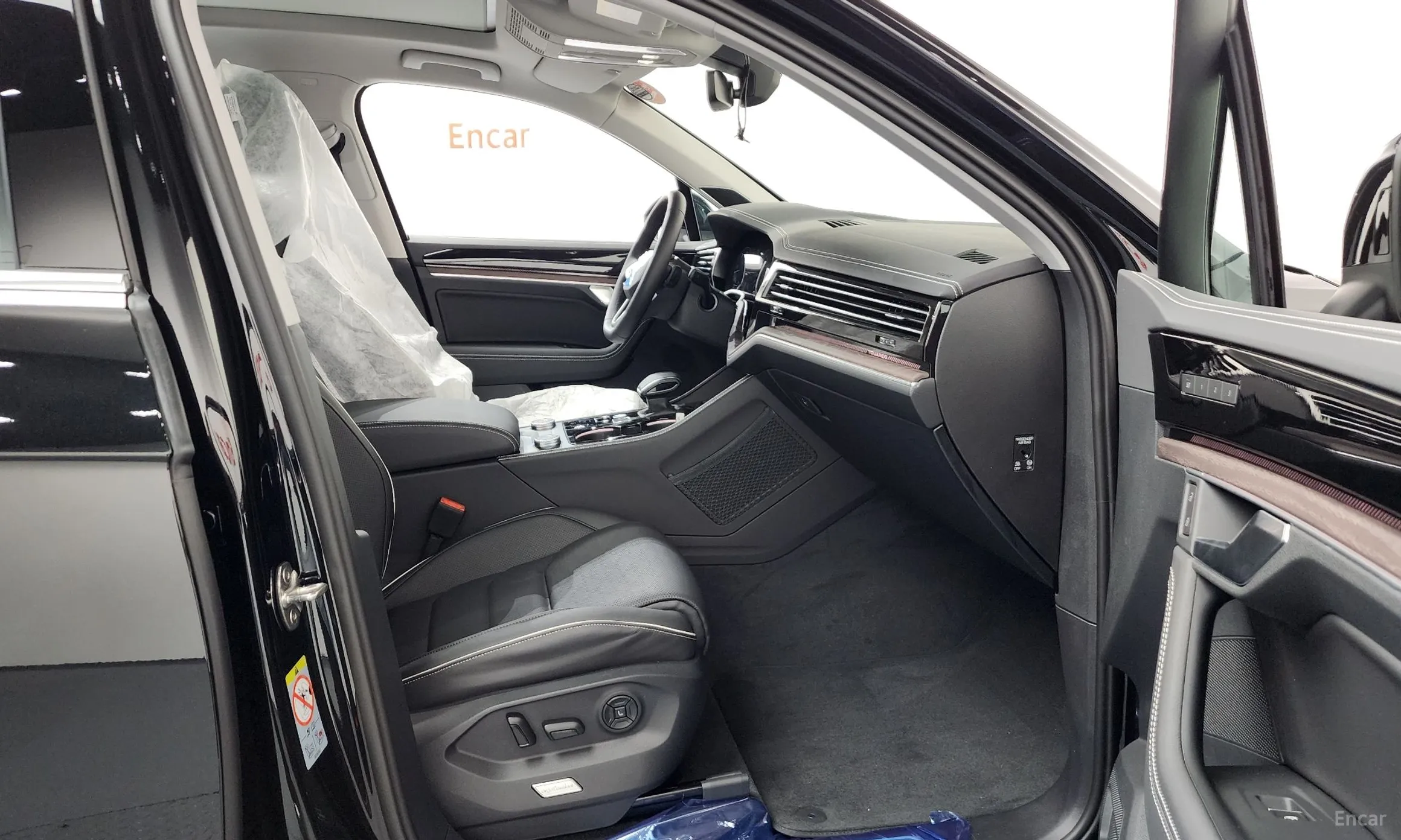 Volkswagen Touareg 3rd Generation превью 11