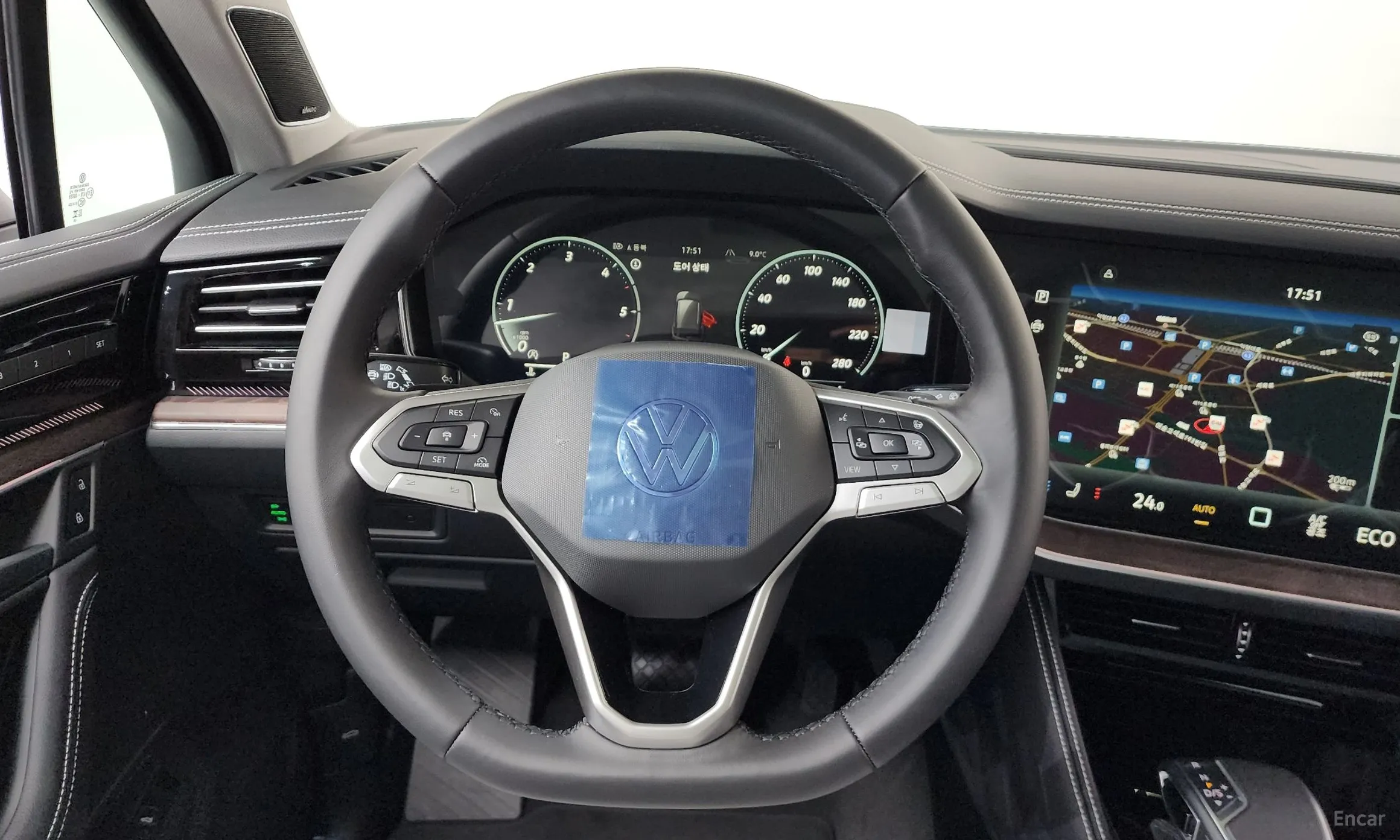 Volkswagen Touareg 3rd Generation превью 13
