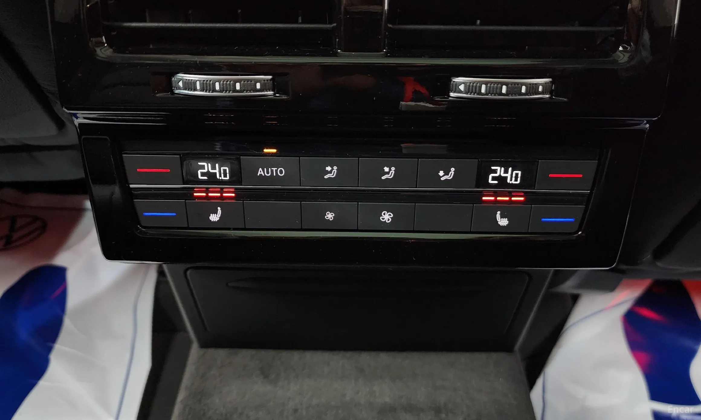 Volkswagen Touareg 3rd Generation превью 18