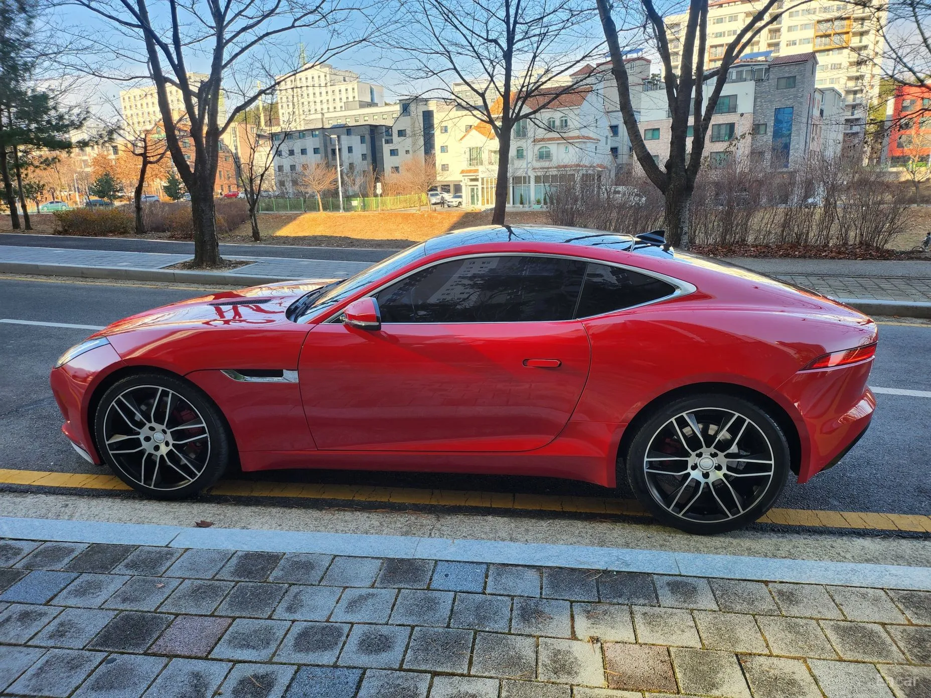 Jaguar F-TYPE превью 17