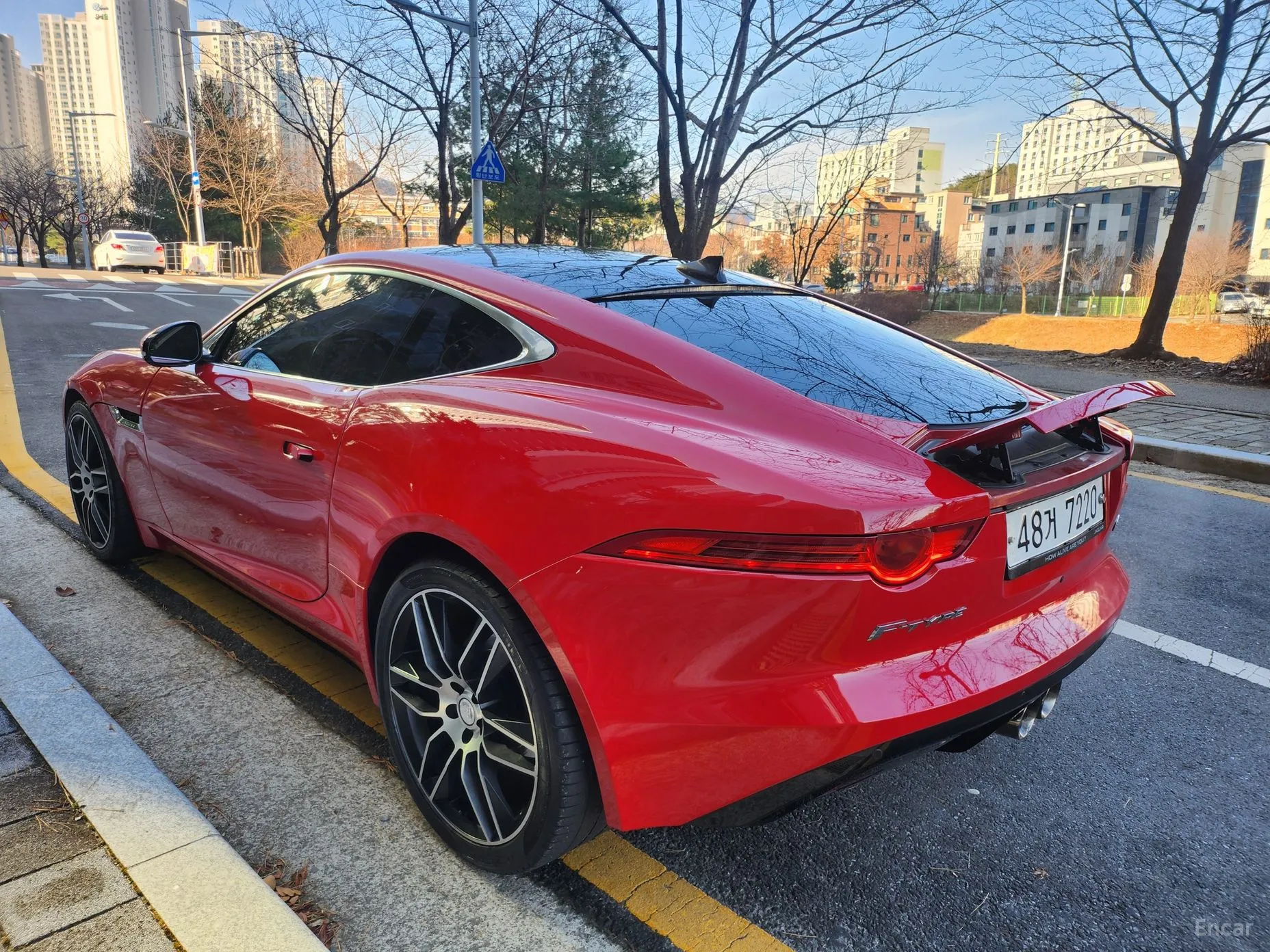Jaguar F-TYPE превью 20