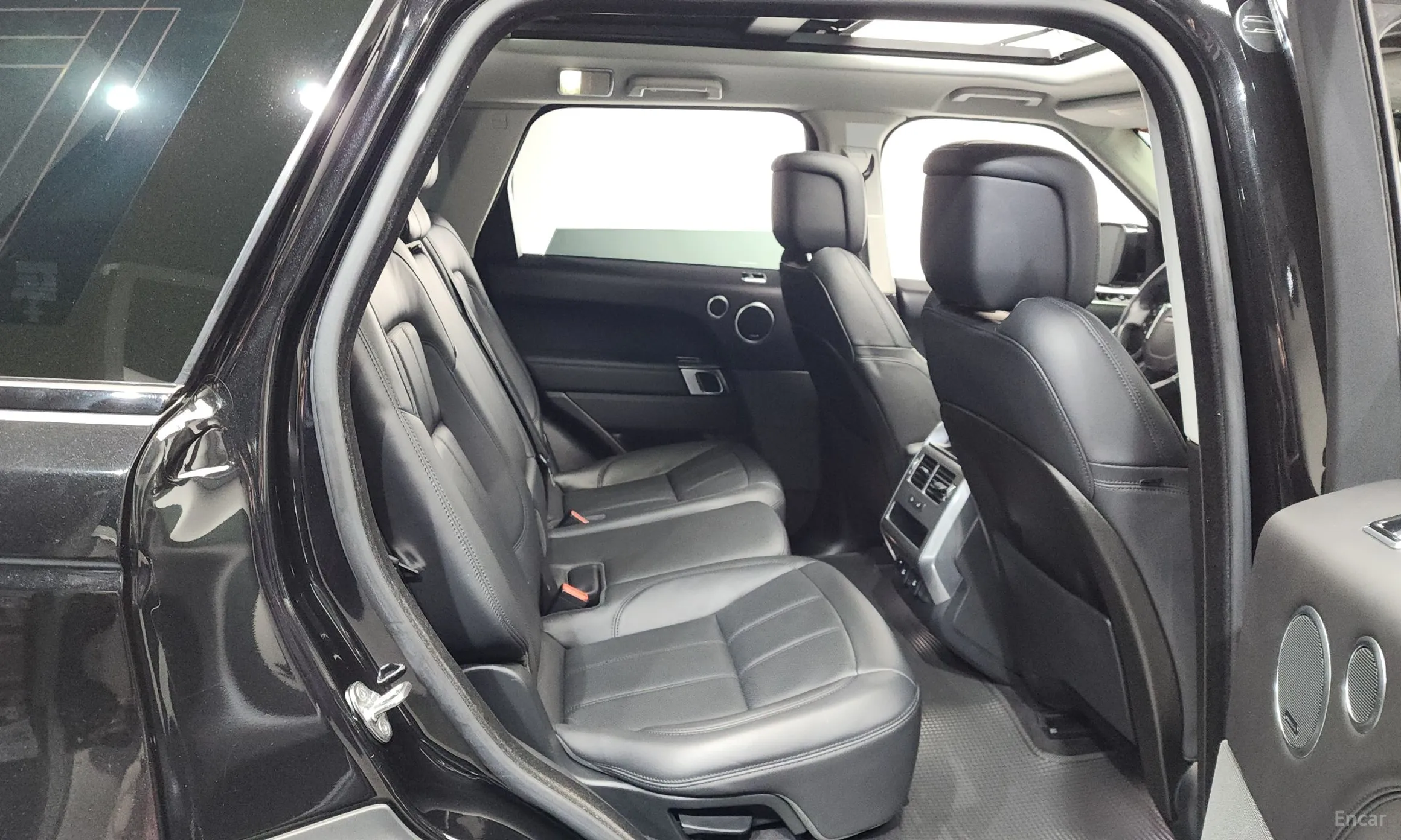 Land Rover Range Rover Sport 2nd Generation превью 12