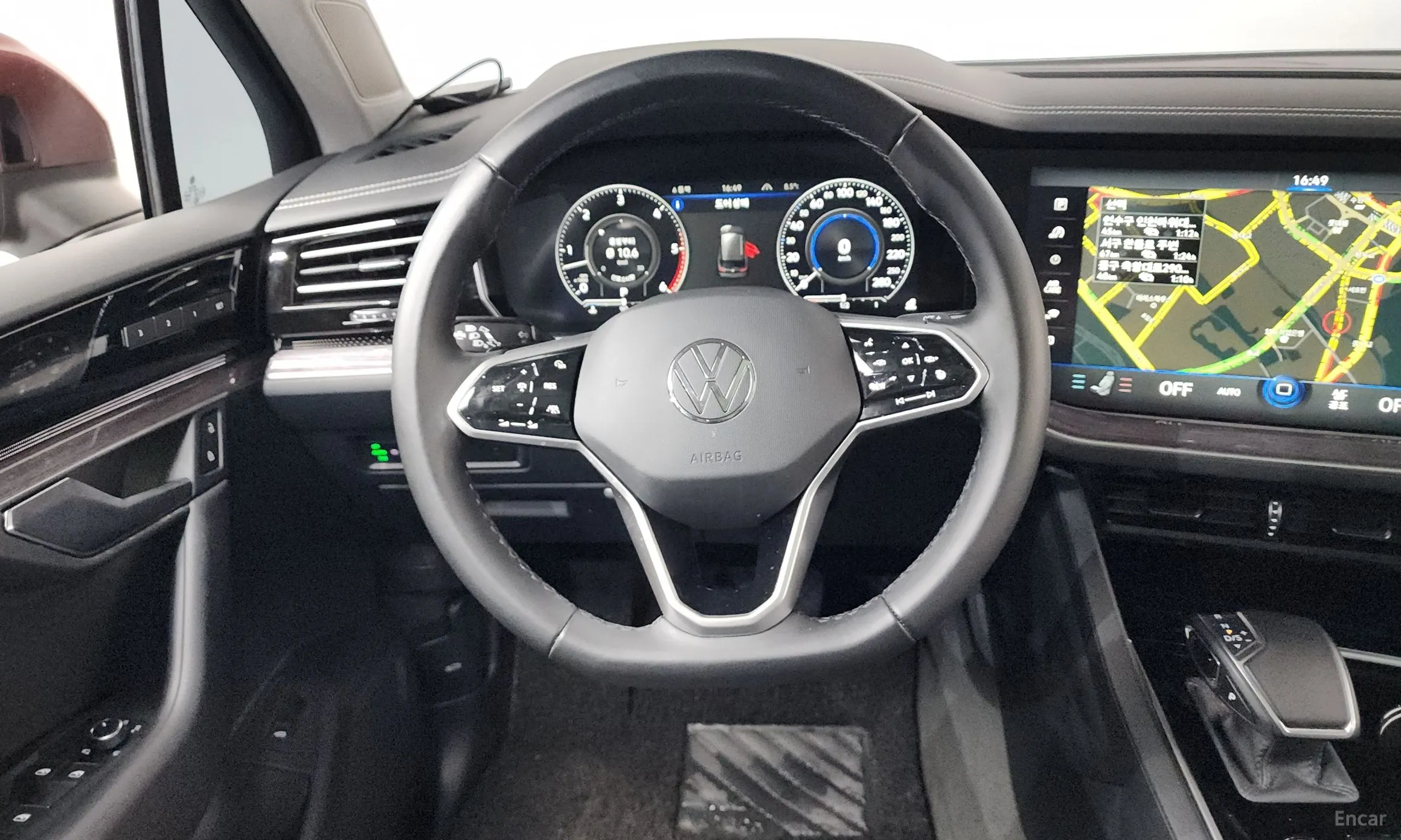 Volkswagen Touareg 3rd Generation превью 13