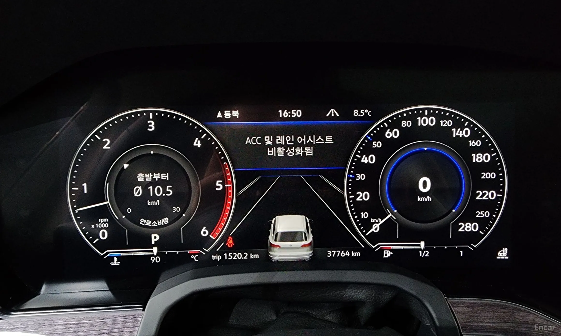 Volkswagen Touareg 3rd Generation превью 8