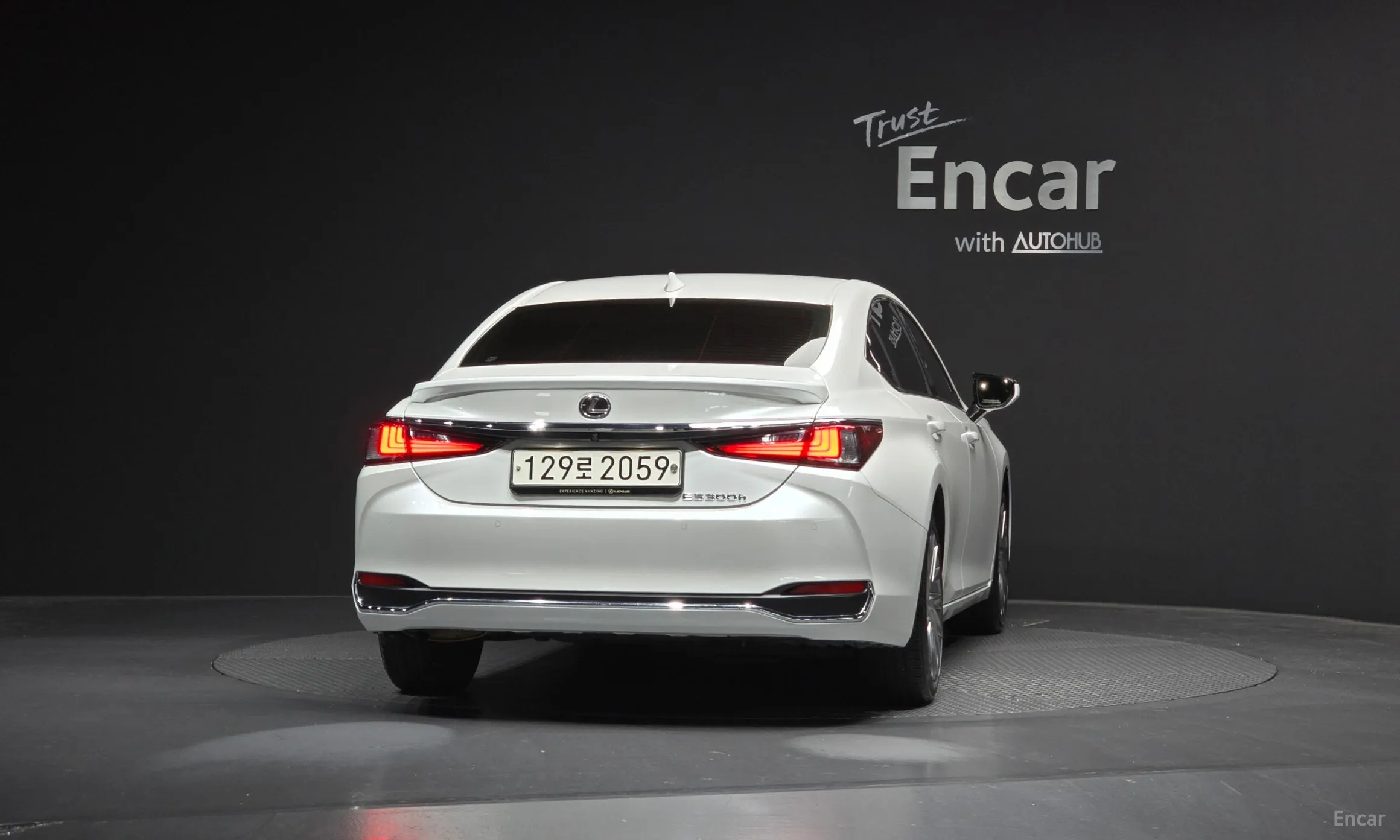 Lexus ES300h 7th Generation превью 4