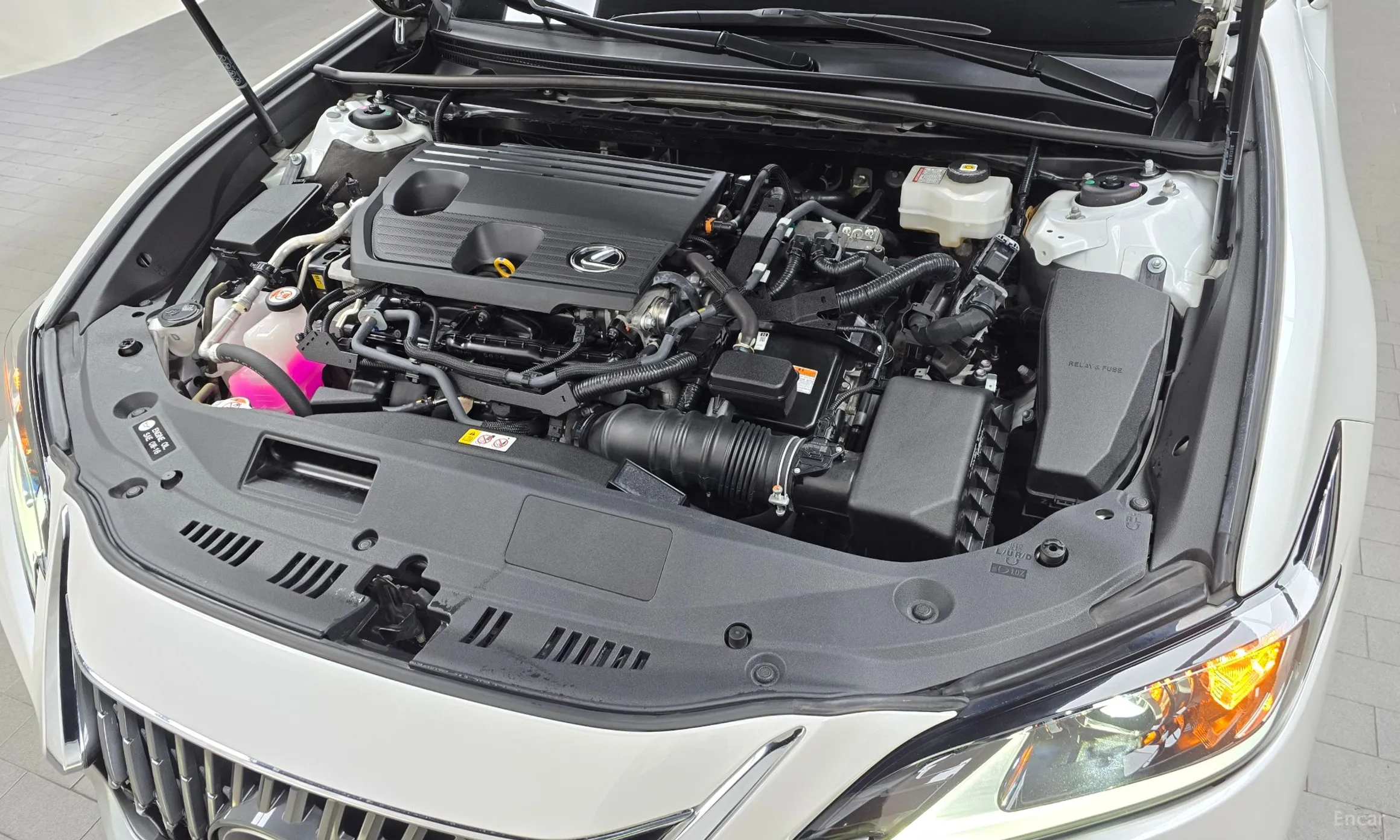 Lexus ES300h 7th Generation превью 6