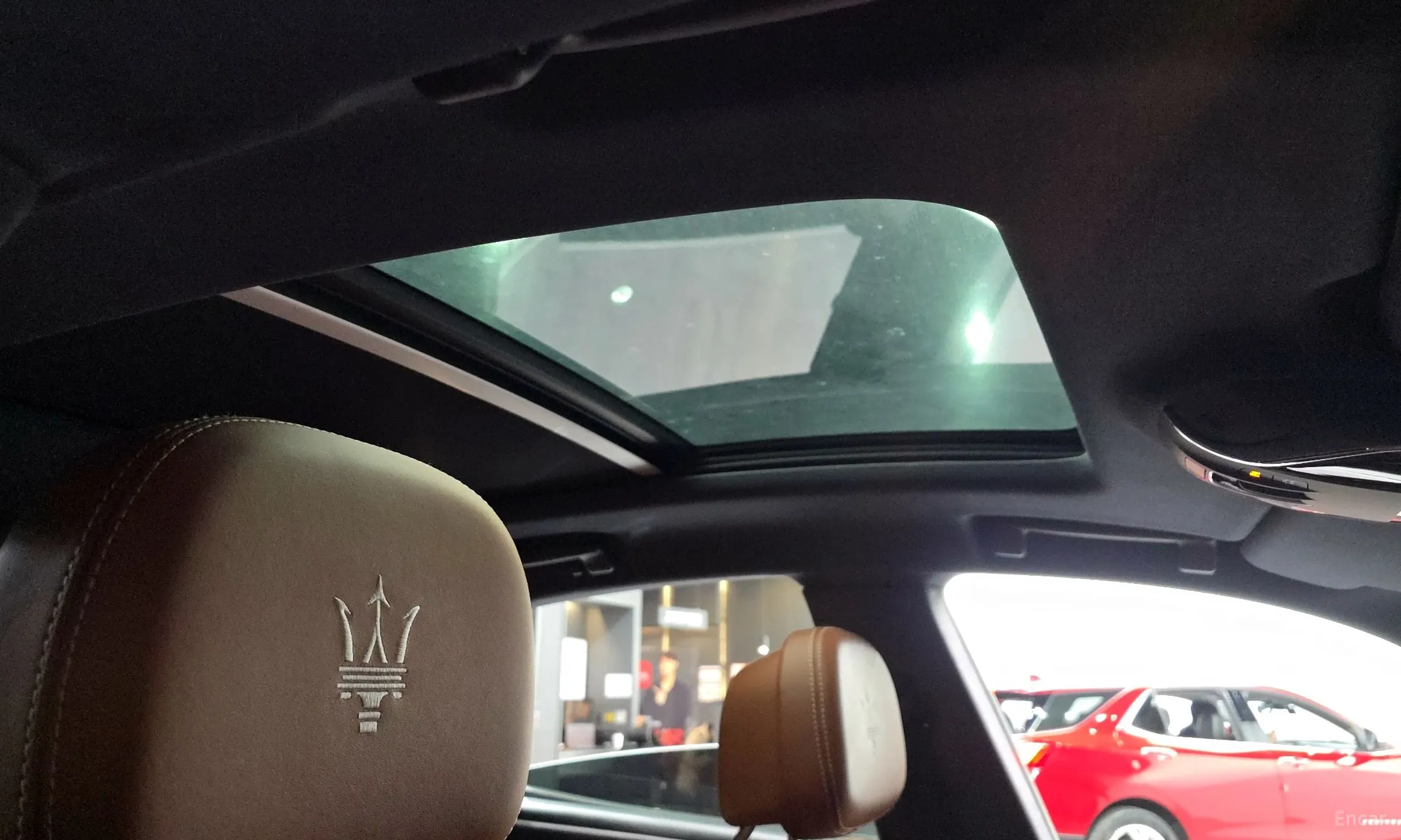 Maserati Levante превью 18