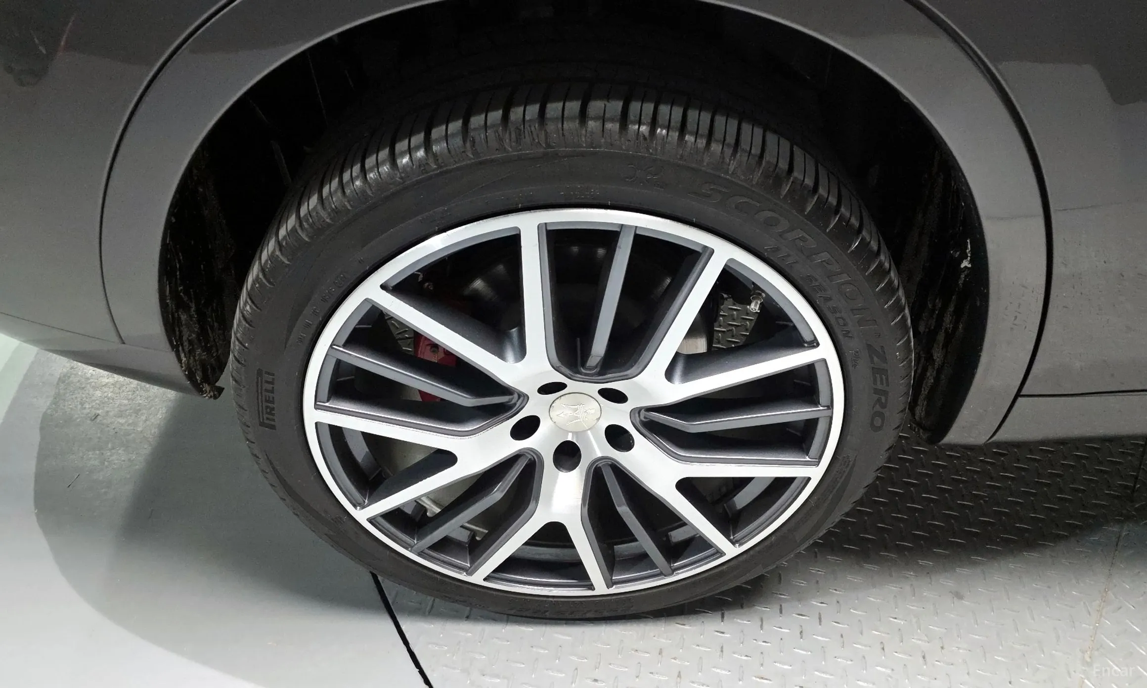 Maserati Levante превью 5