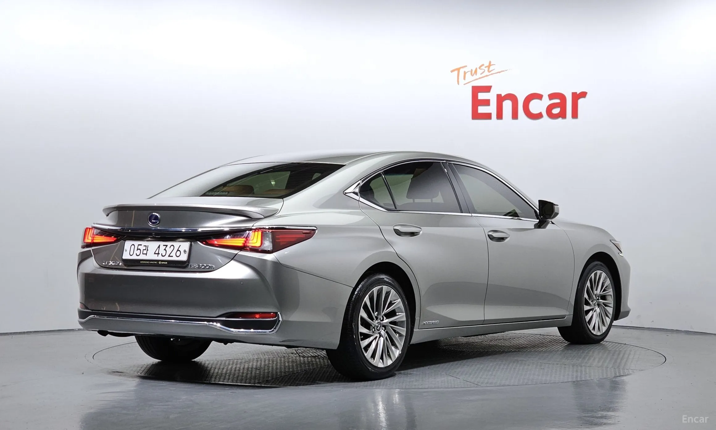 Lexus ES300h 7th Generation