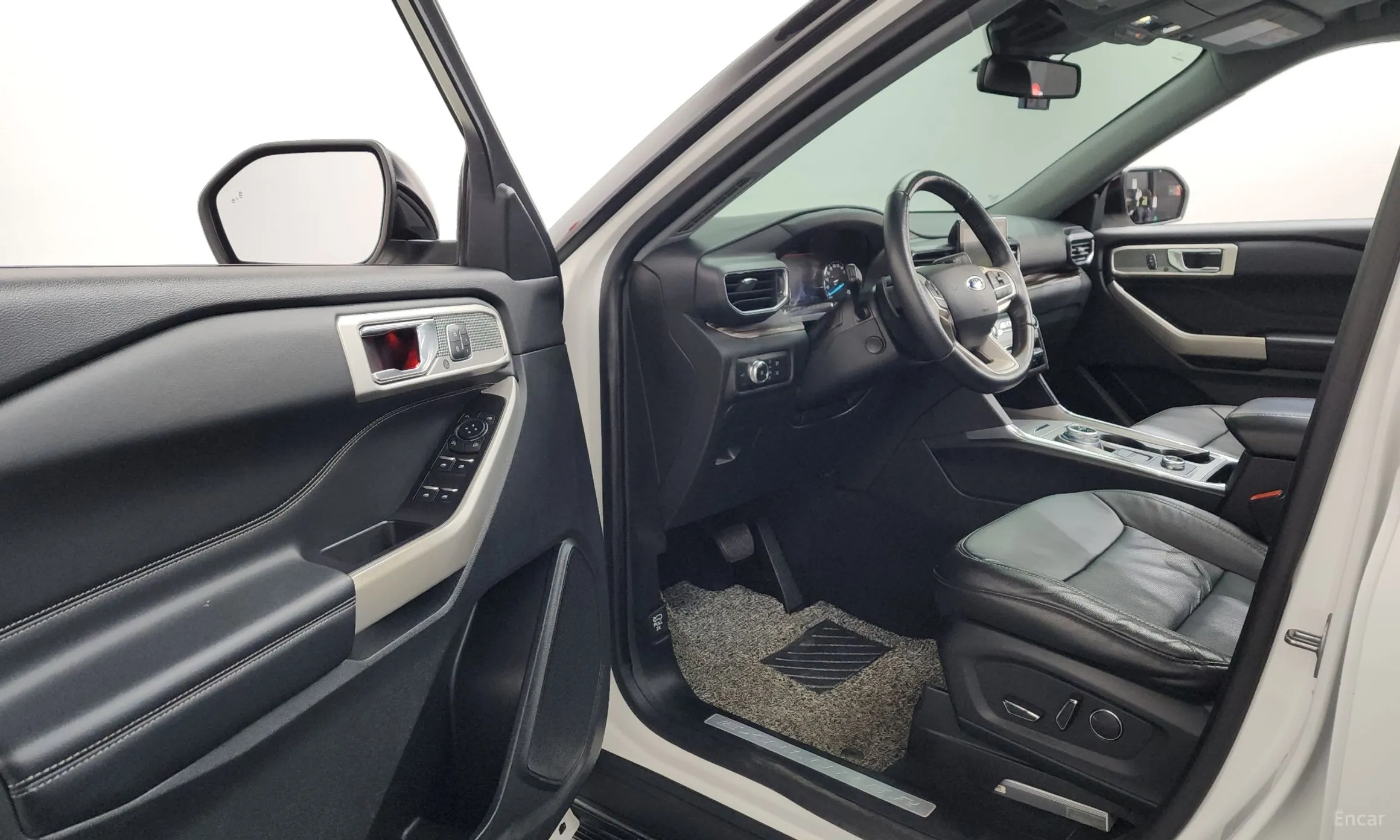 Ford Explorer 6th Generation превью 10