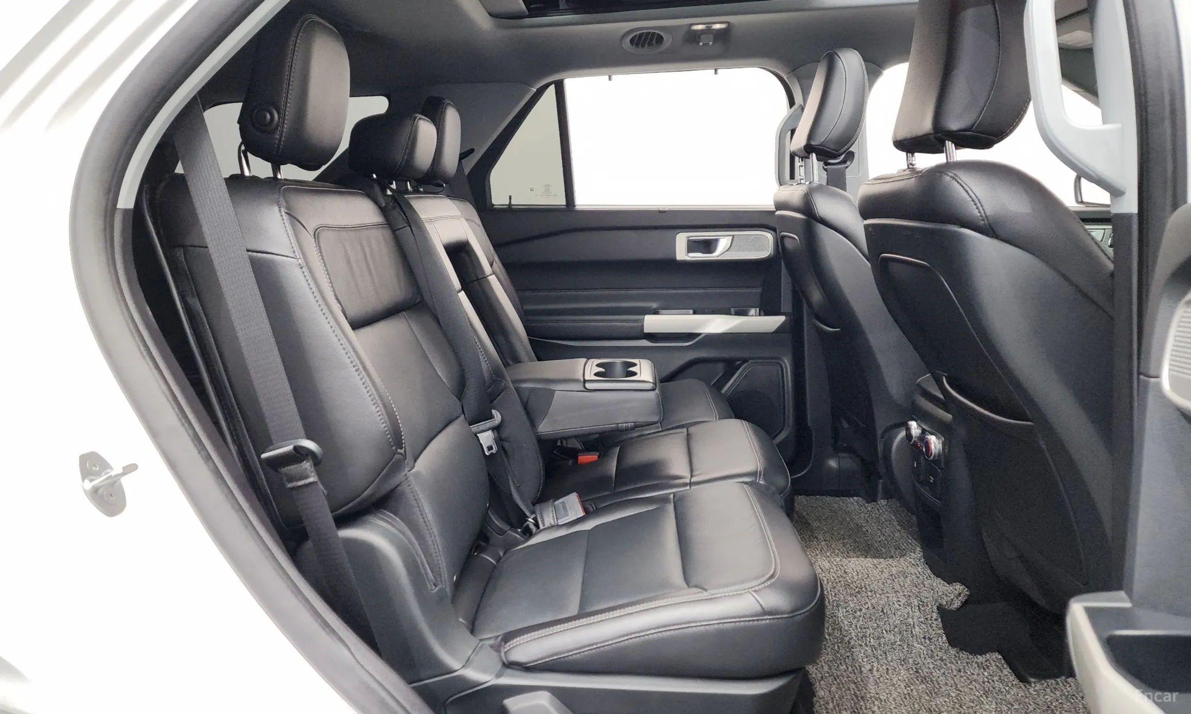 Ford Explorer 6th Generation превью 12