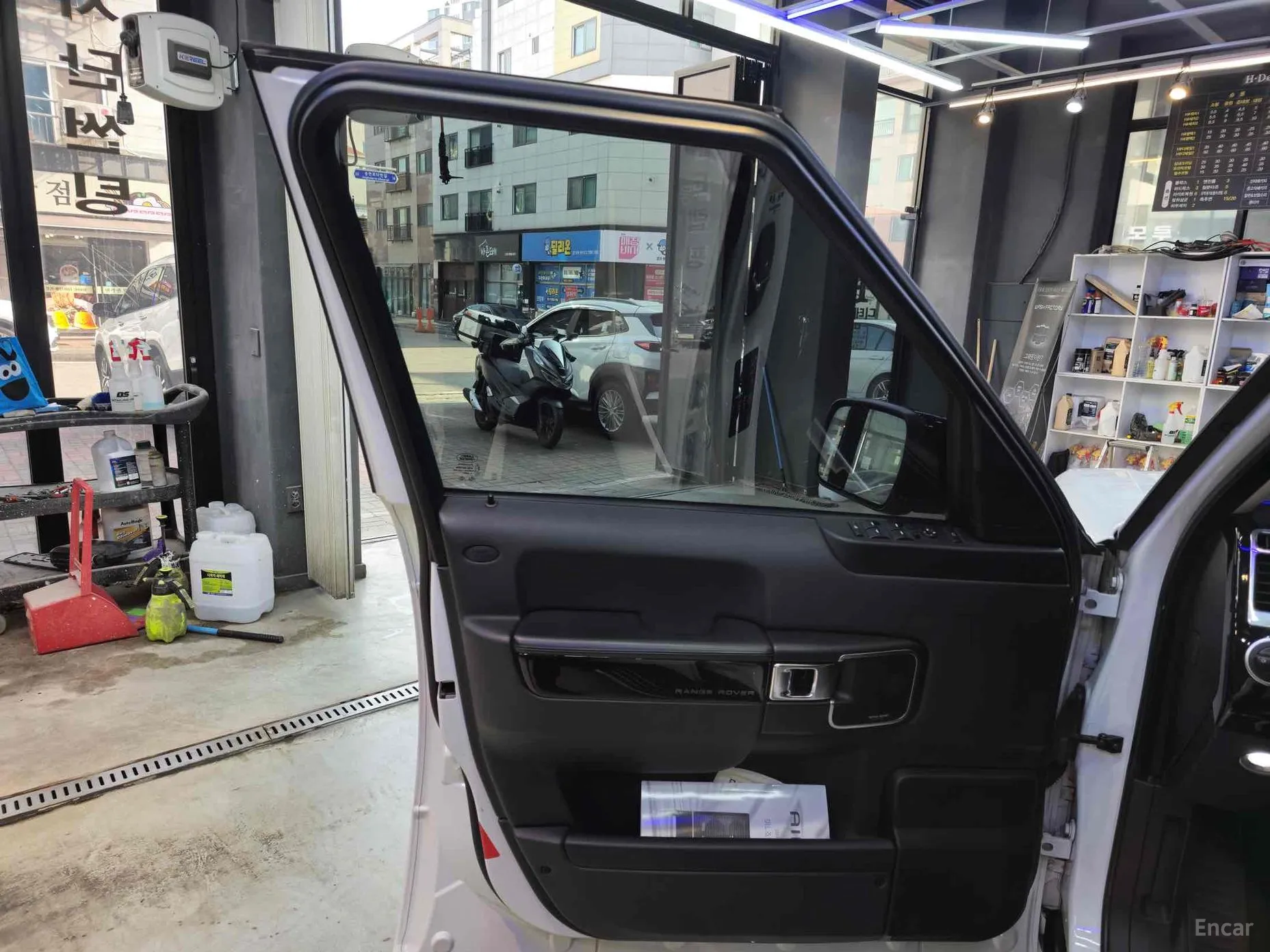 Land Rover Range Rover превью 15
