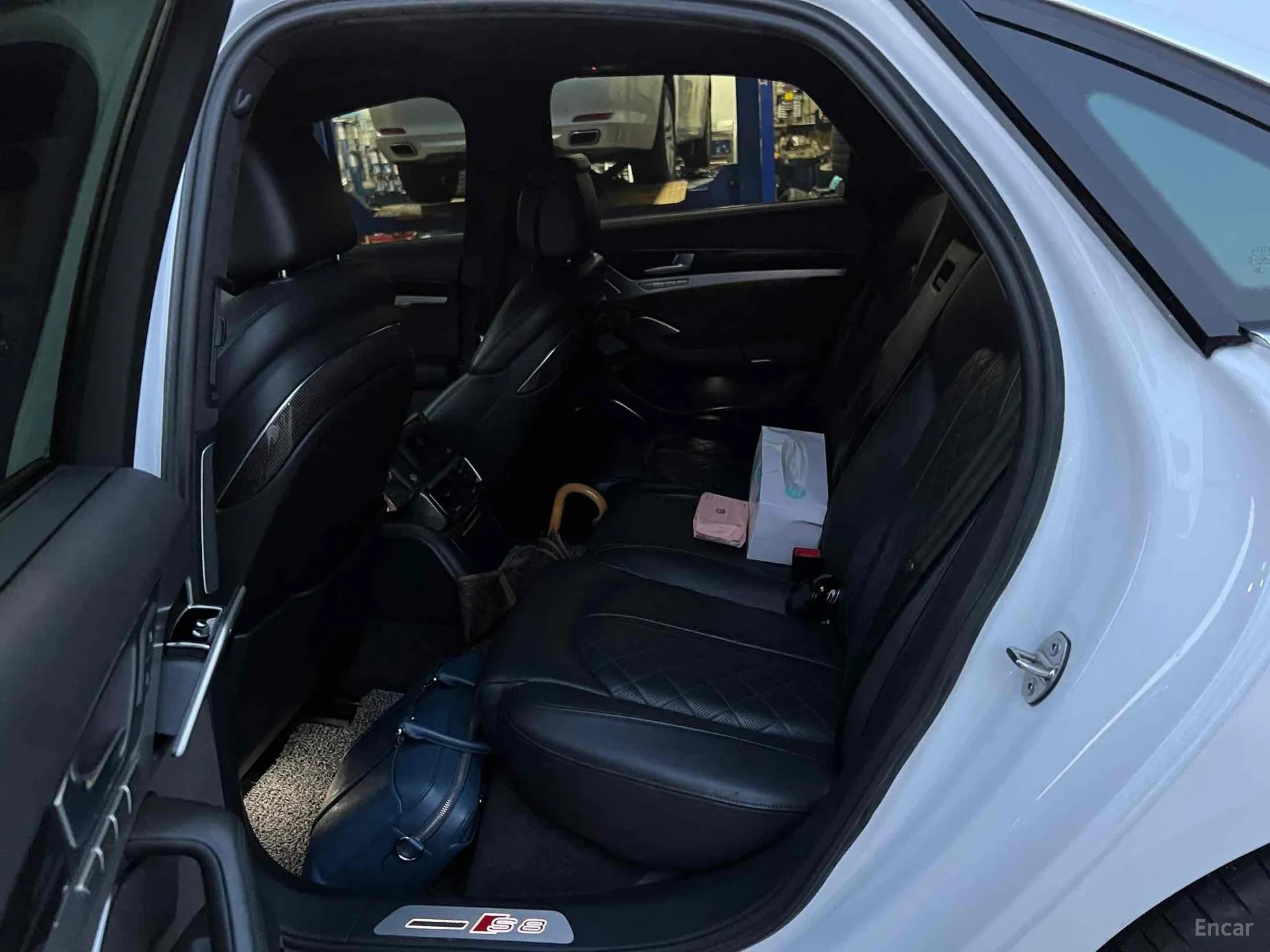 Audi S8 превью 11