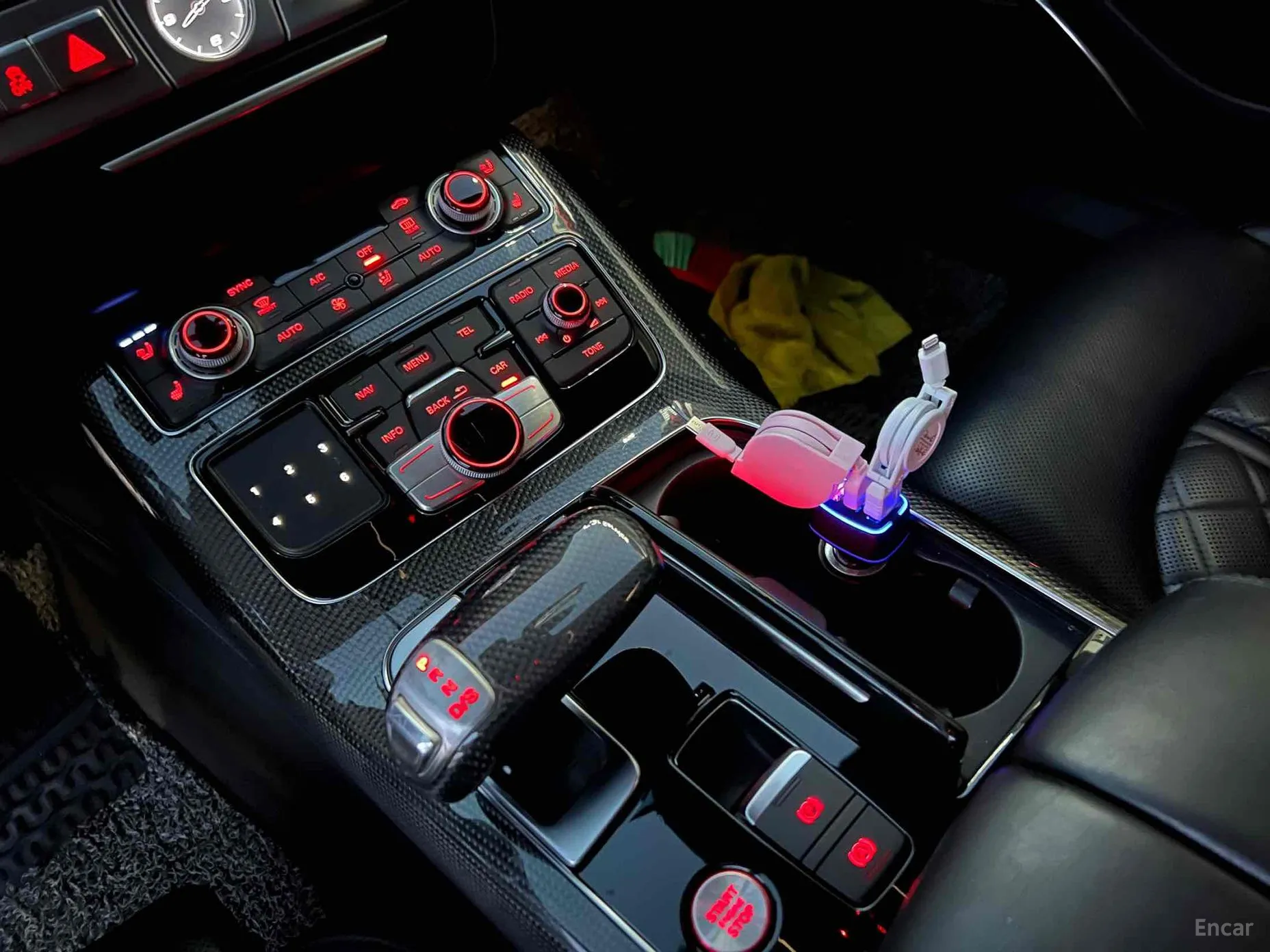 Audi S8 превью 12