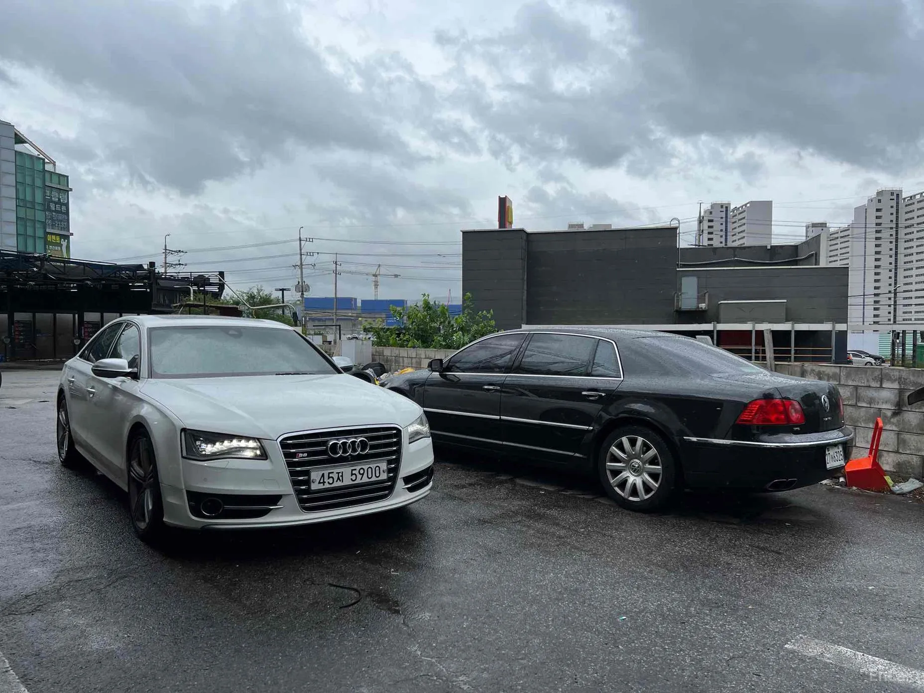 Audi S8 превью 16