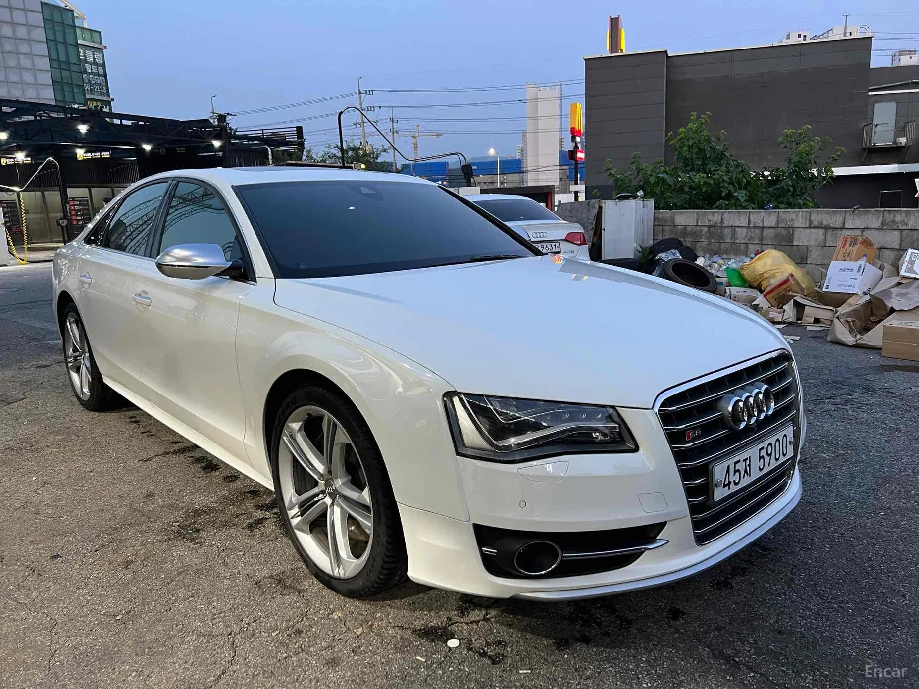 Audi S8 превью 5