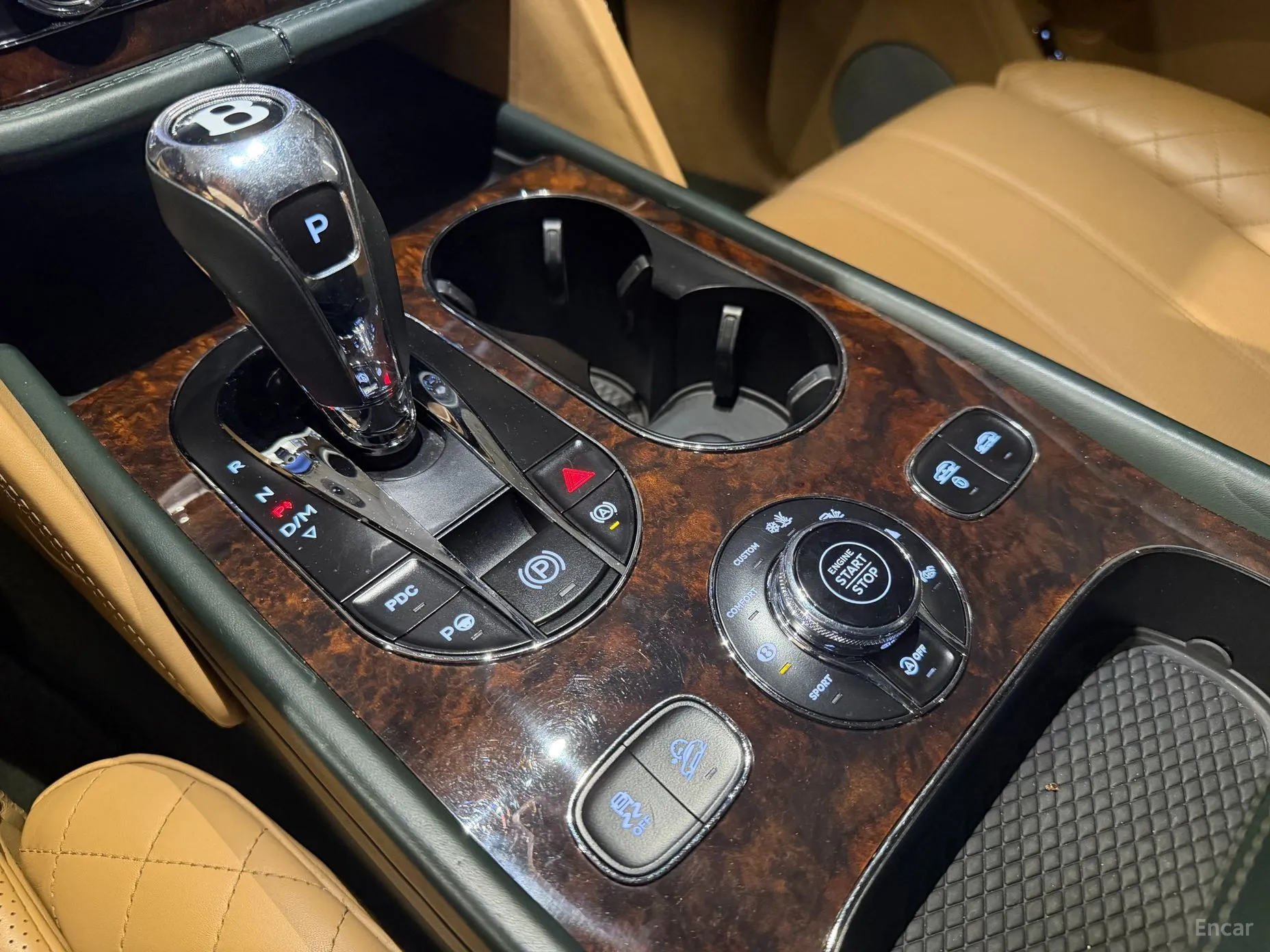 Bentley Bentayga превью 10