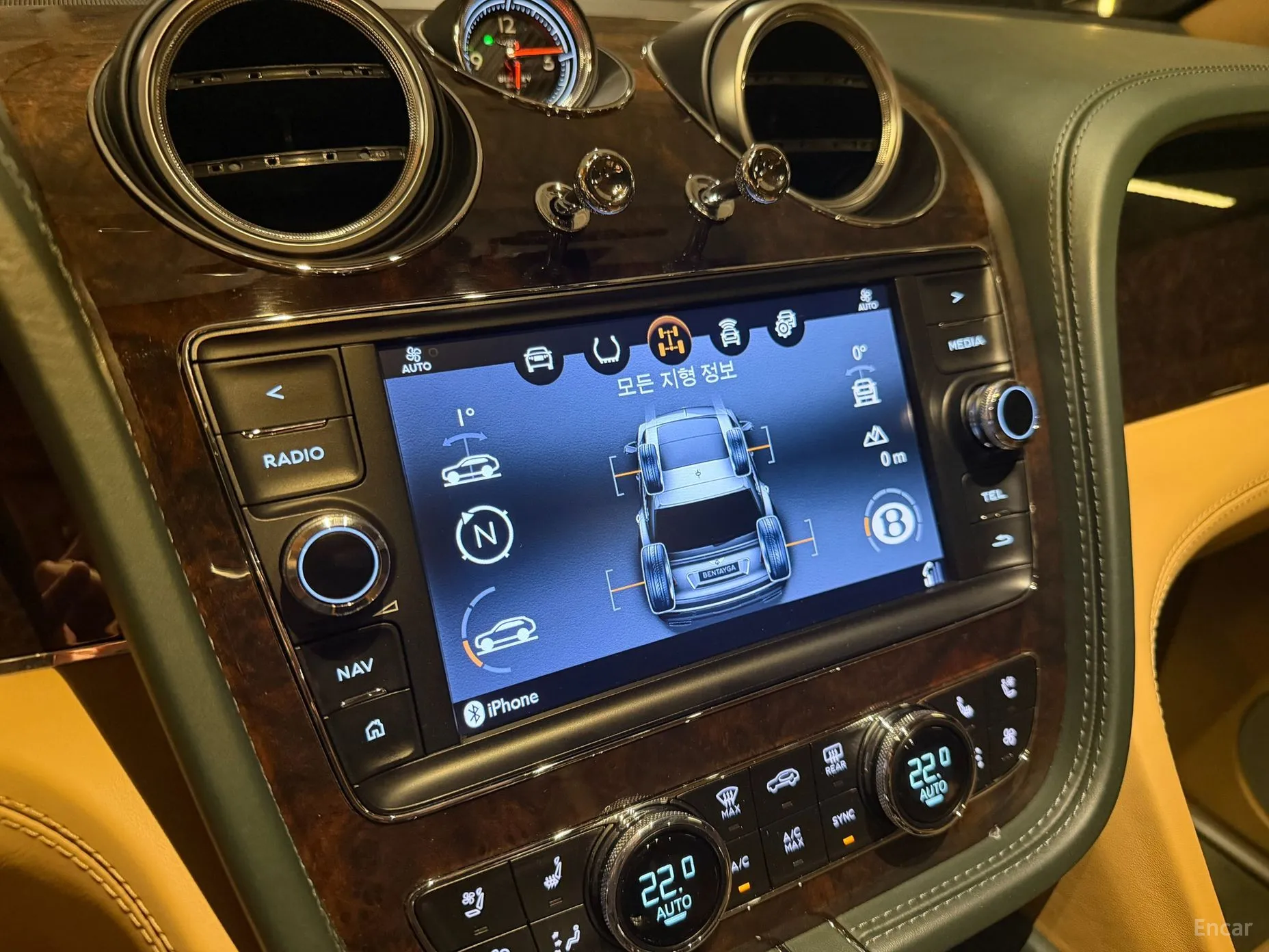 Bentley Bentayga превью 15