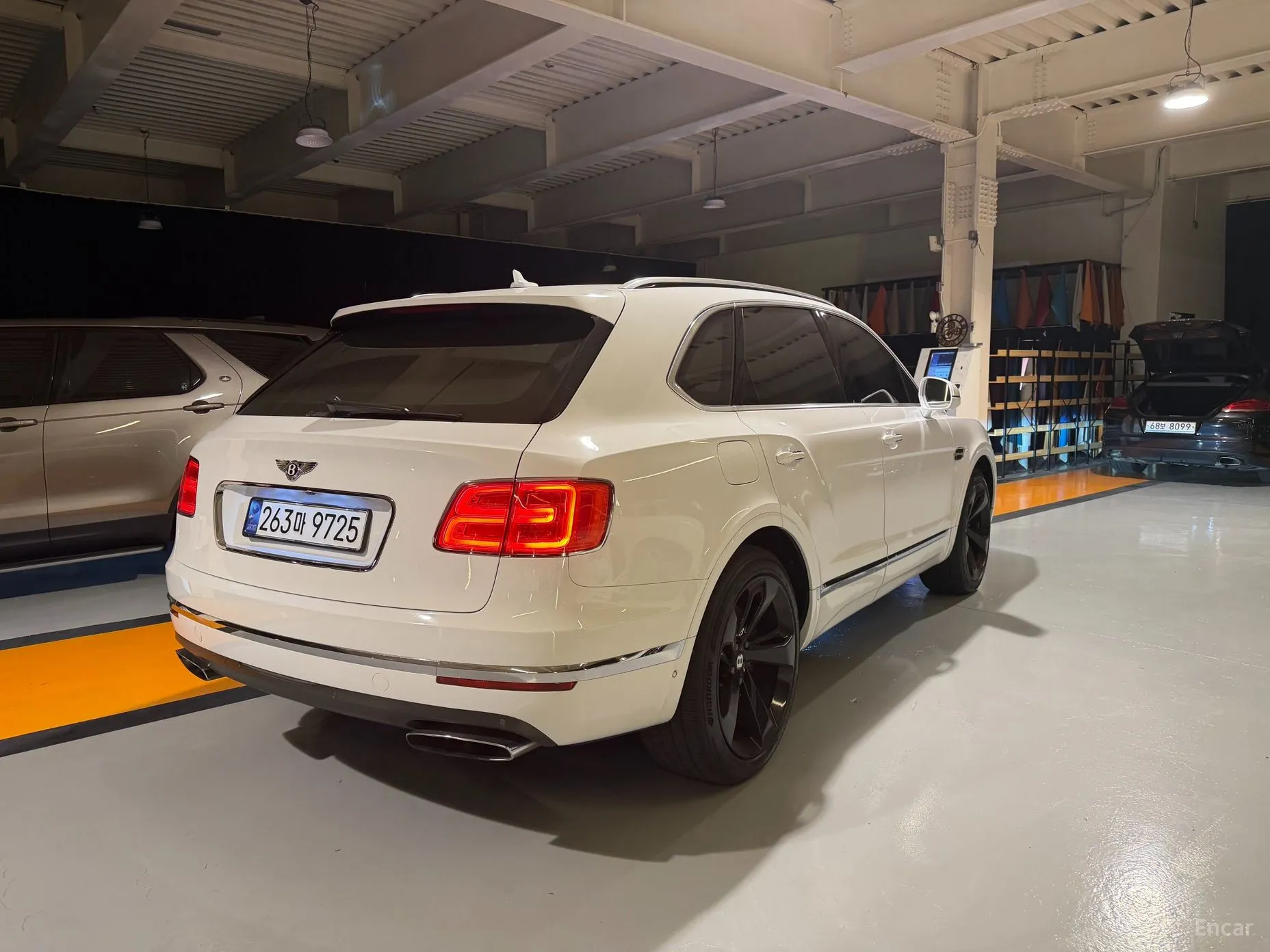 Bentley Bentayga превью 3