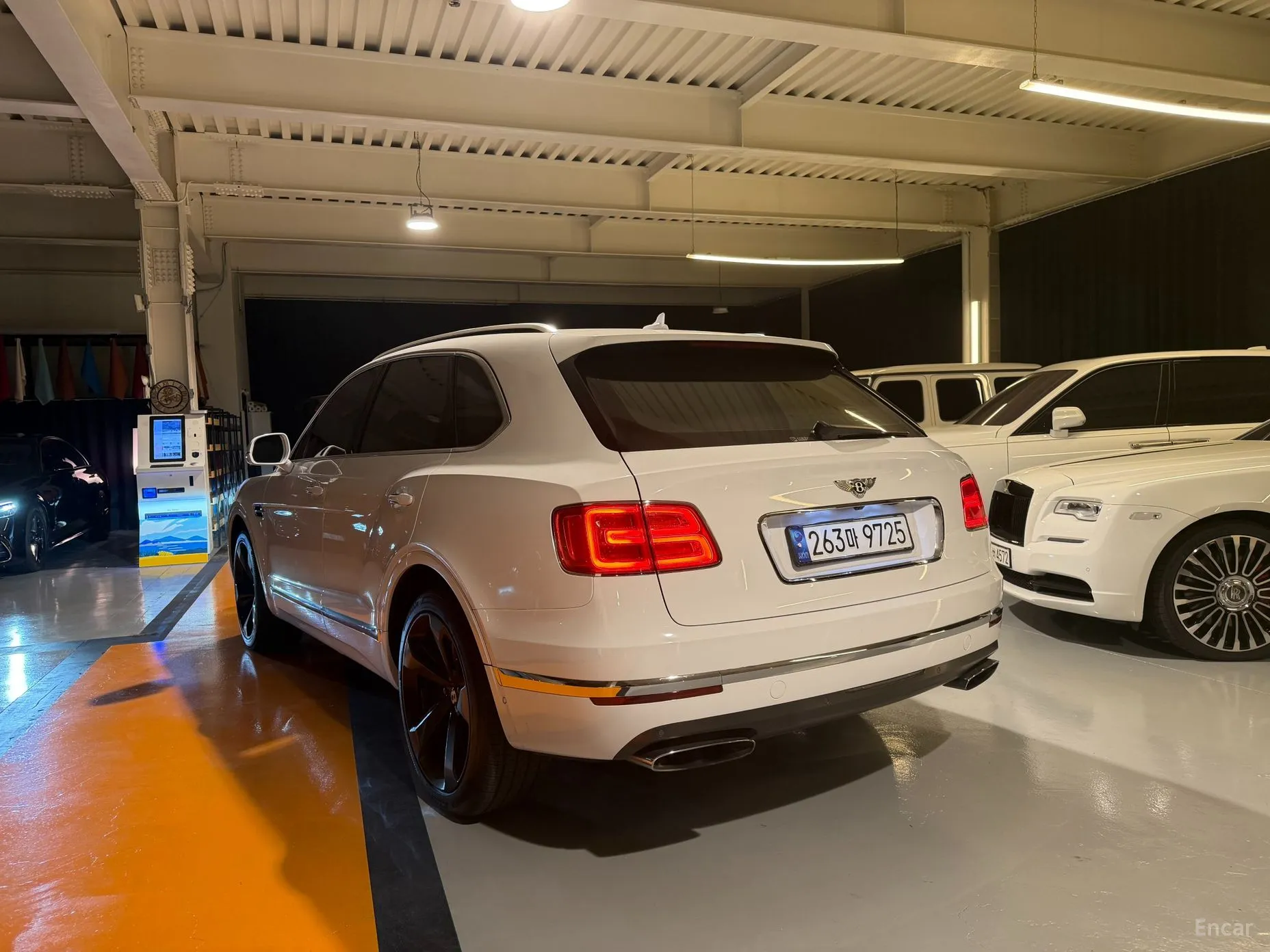Bentley Bentayga превью 4