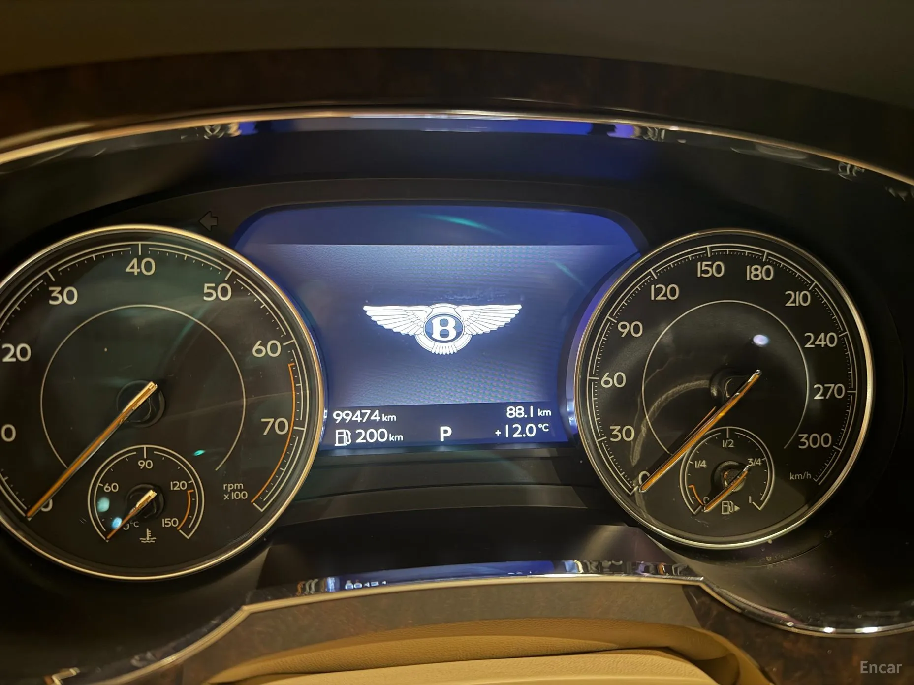 Bentley Bentayga превью 8