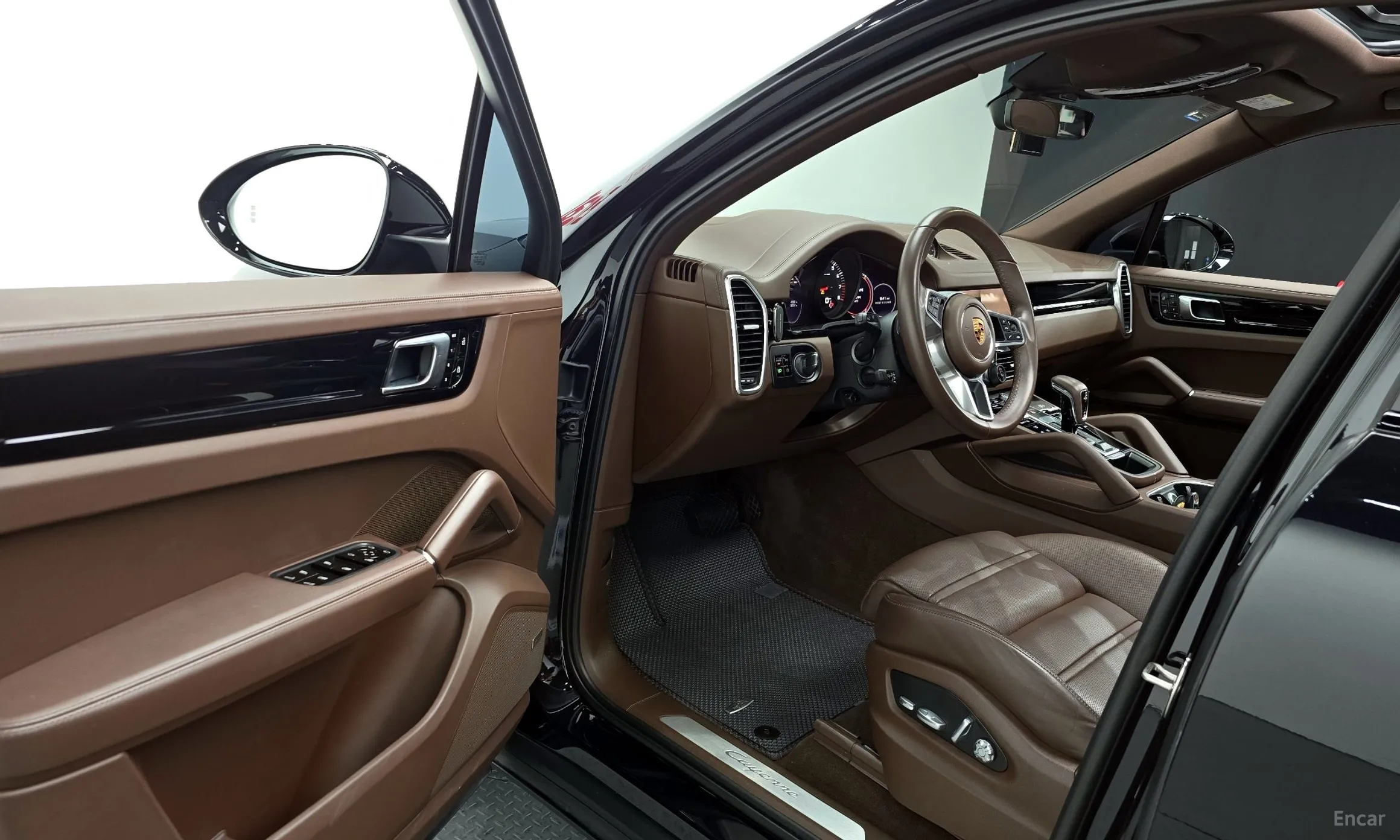 Porsche Cayenne (PO536) превью 11
