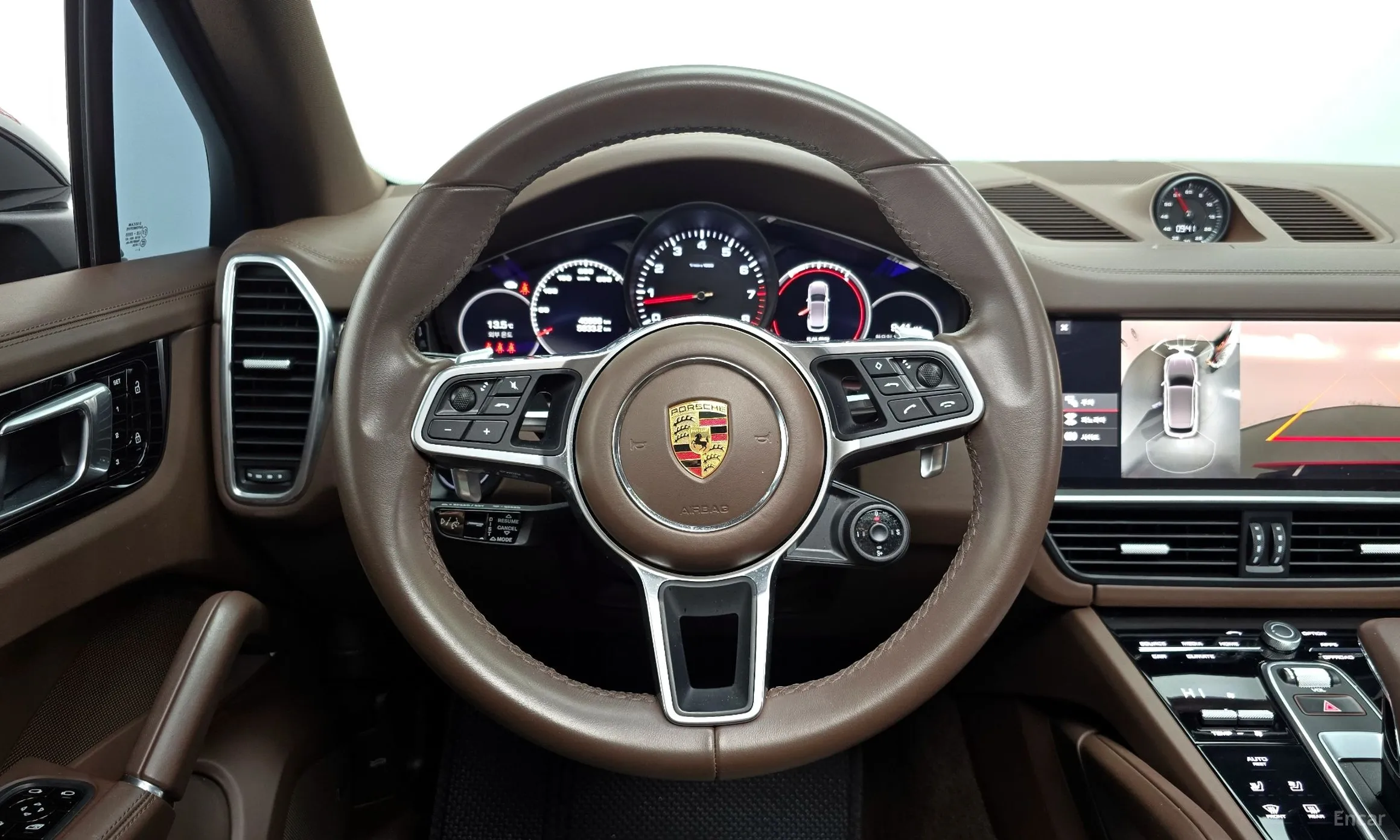 Porsche Cayenne (PO536) превью 13