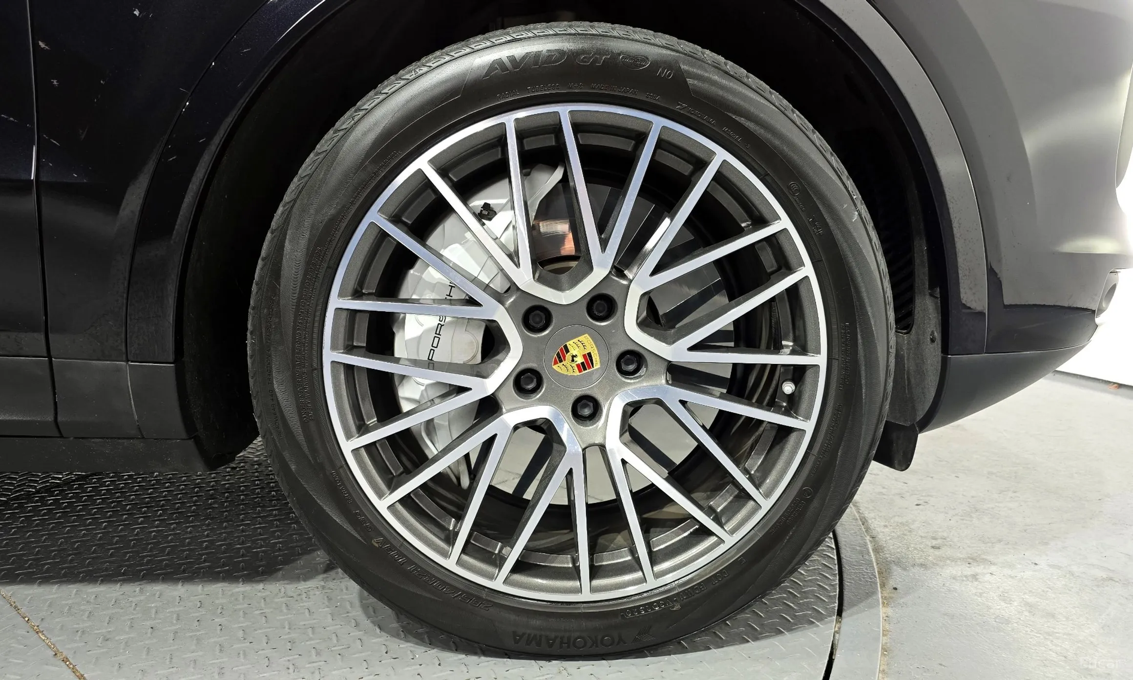 Porsche Cayenne (PO536) превью 5