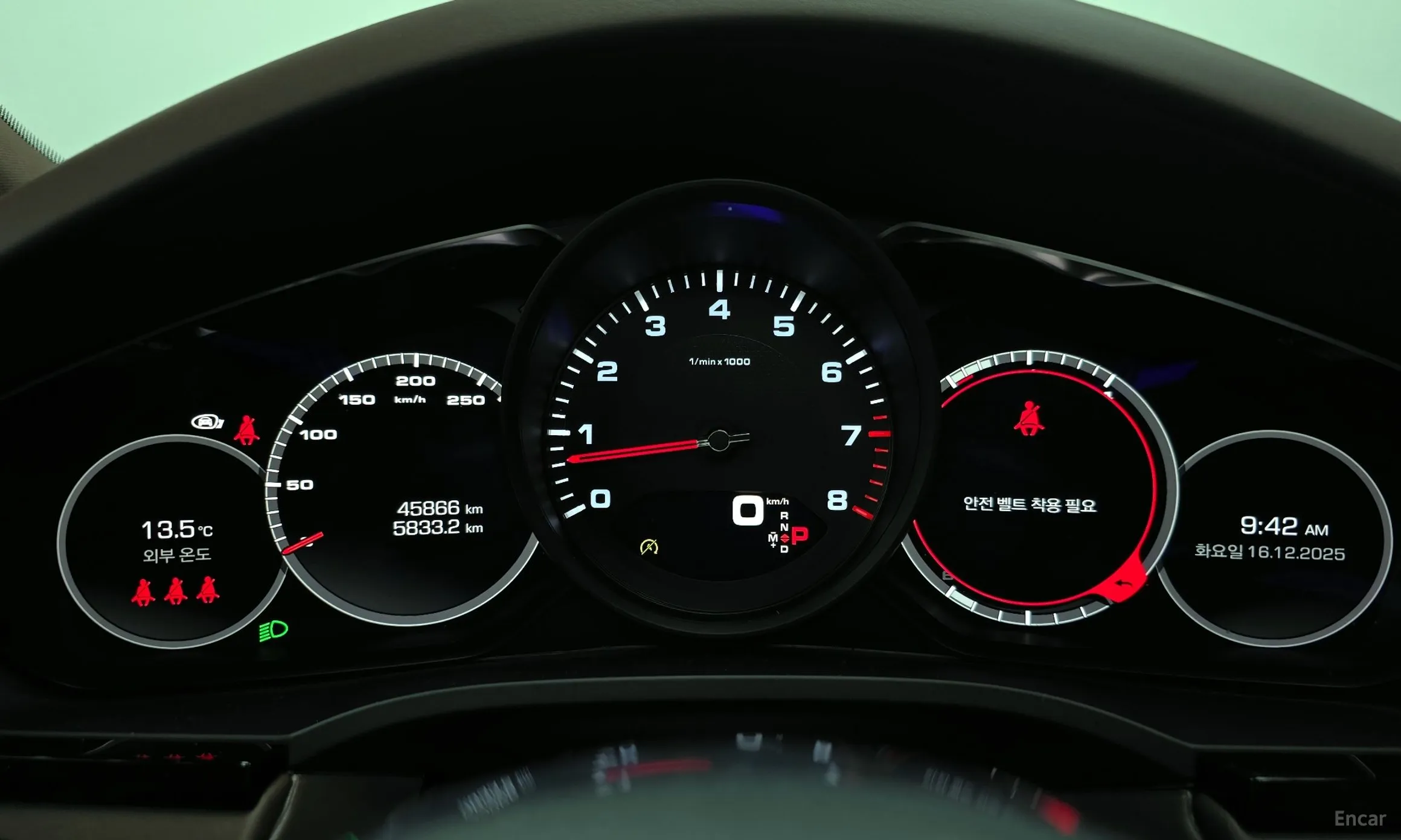 Porsche Cayenne (PO536) превью 8