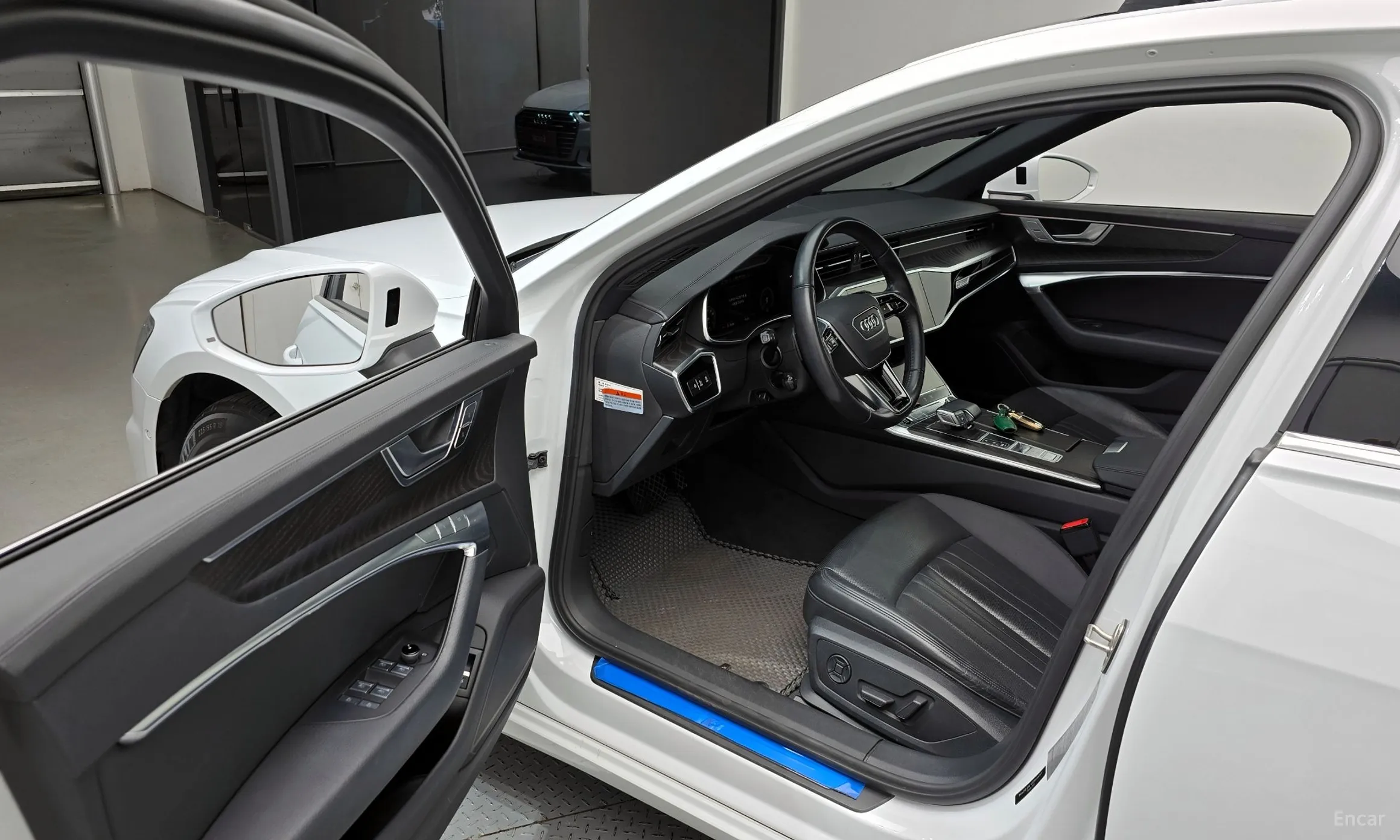 Audi A6 (C8) превью 11