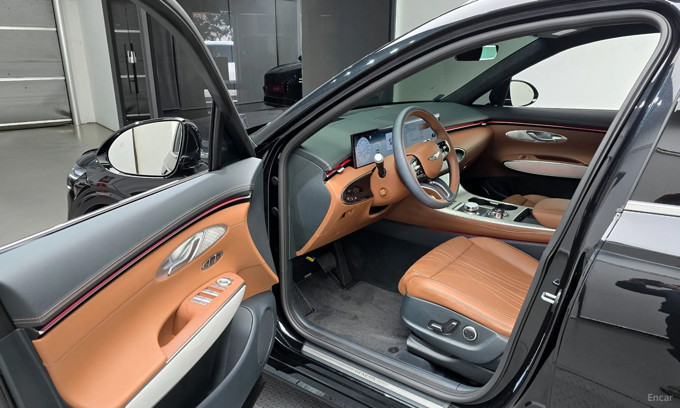 Genesis GV70 превью 11