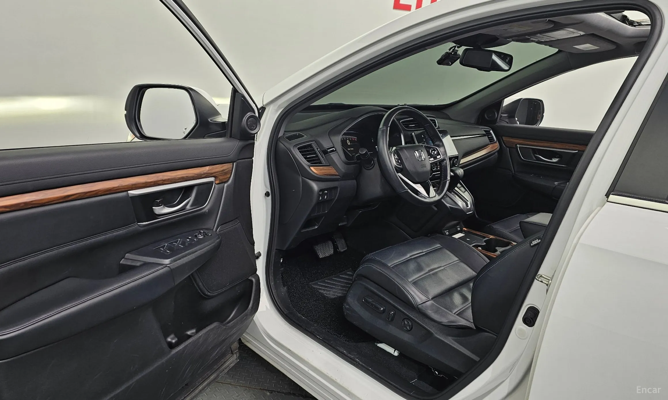 Honda CR-V 5th generation превью 10