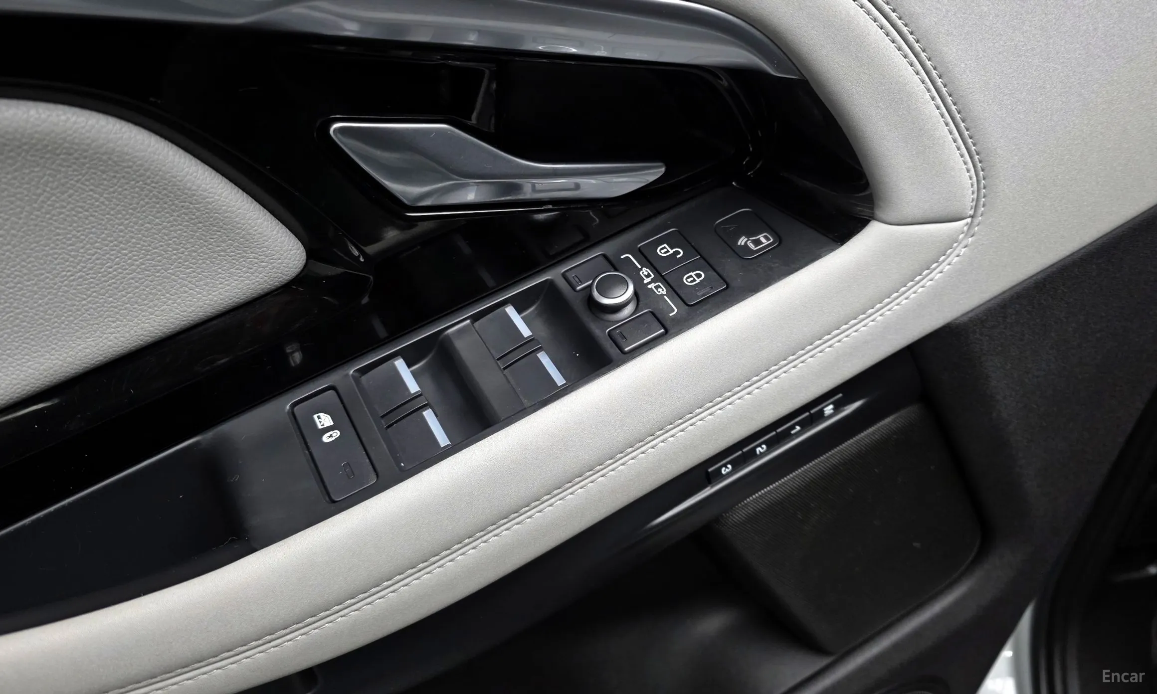 Land Rover Range Rover Evoque 2nd Generation превью 14