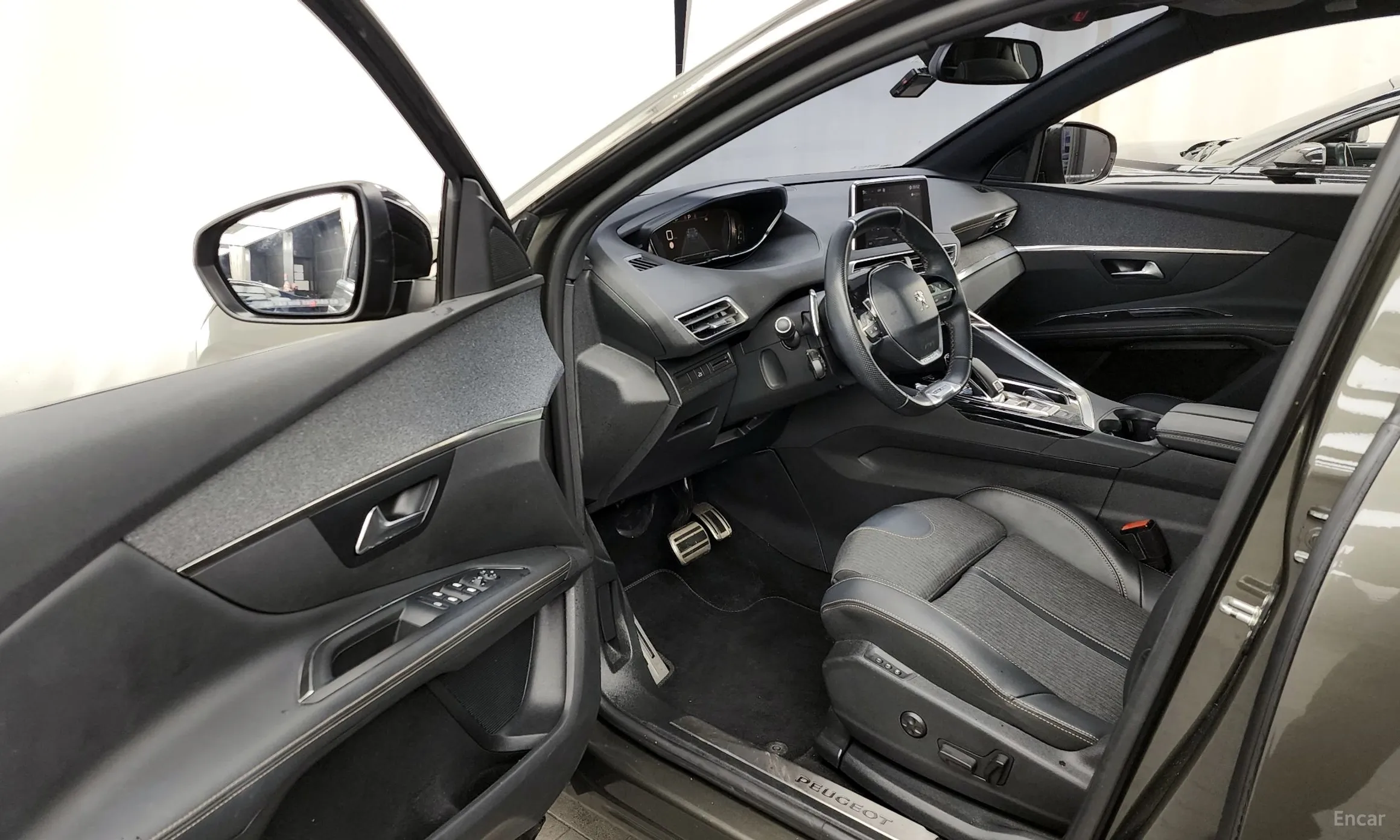 Peugeot 3008 2nd generation превью 10