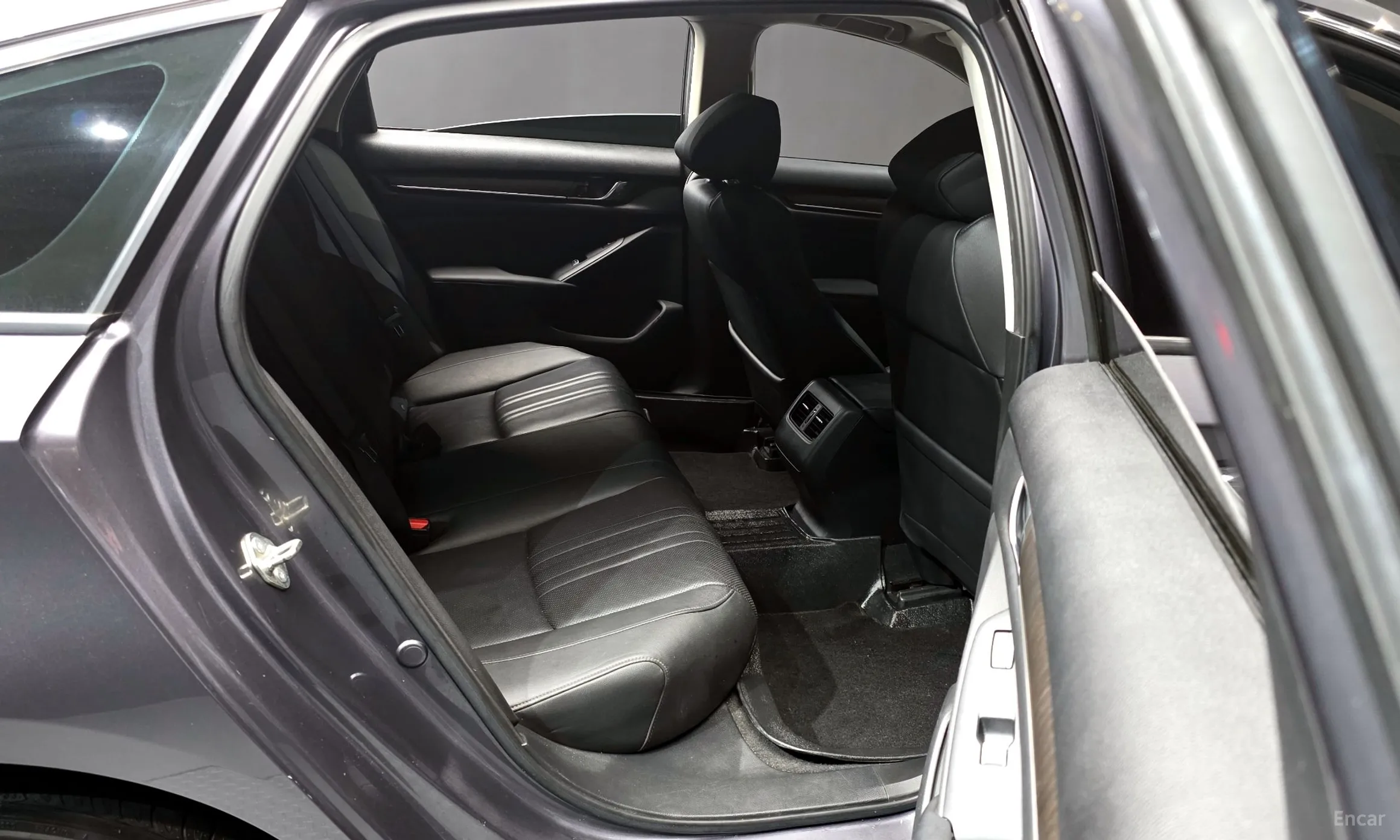 Honda Accord 10th Generation превью 12